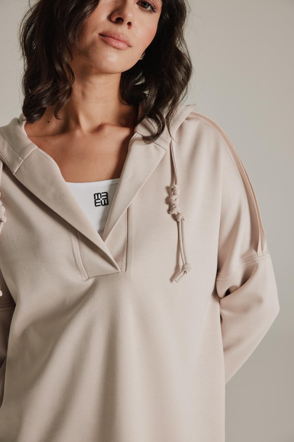 Studio Beyaz Logolu Atlet-Modalody-Tişört