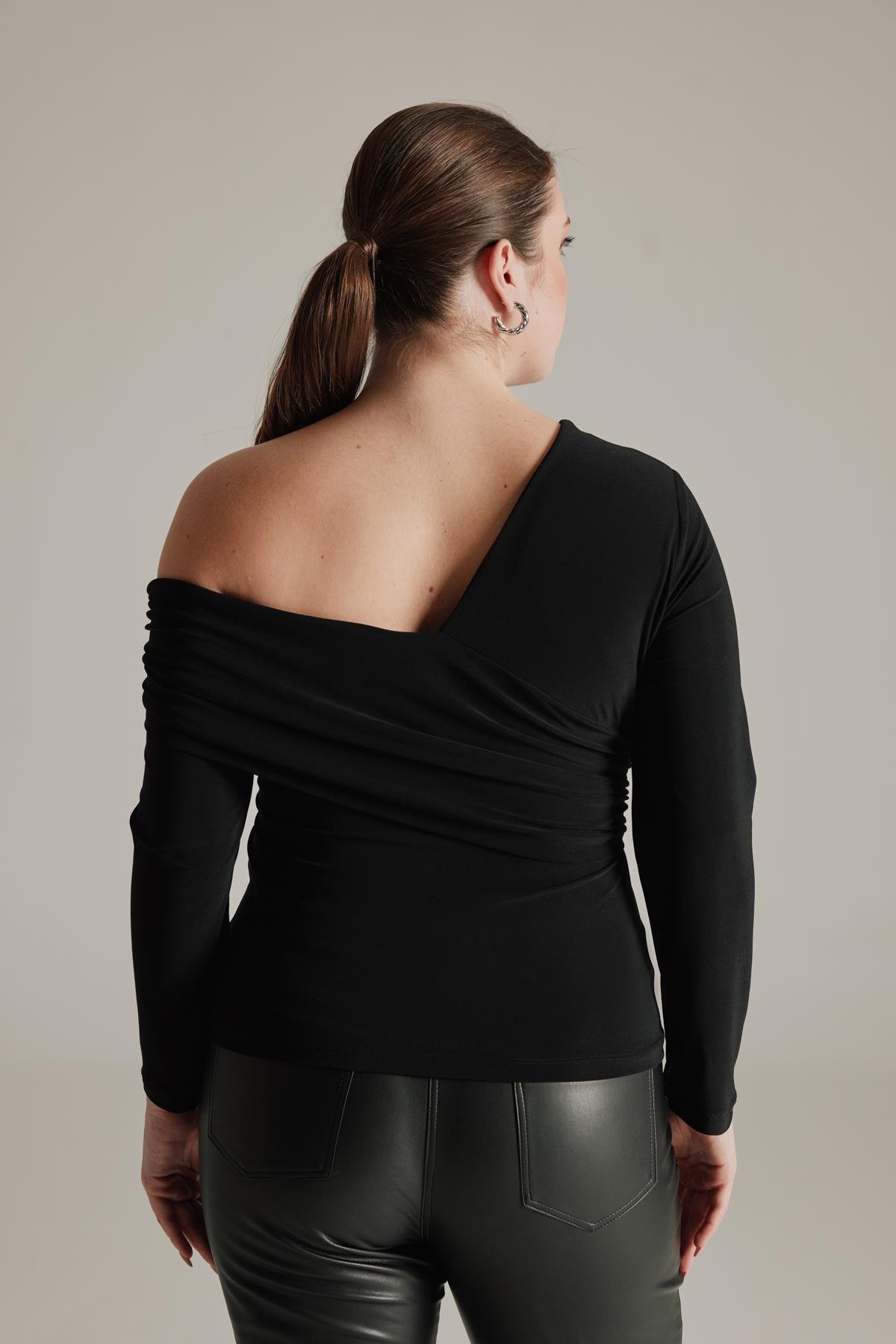 Studio Draped Blouse Black-Modalogy-Blouse