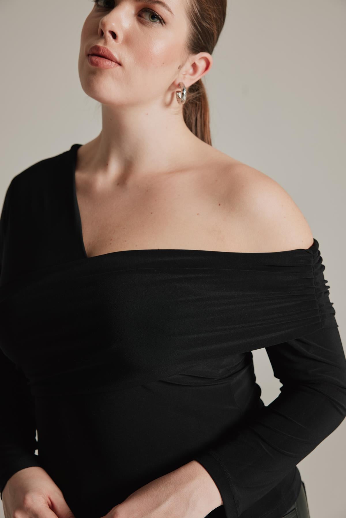 Studio Draped Blouse Black-Modalogy-Blouse