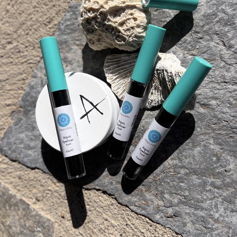 Aqua Eyeliner (Siyah) 3.5 ml