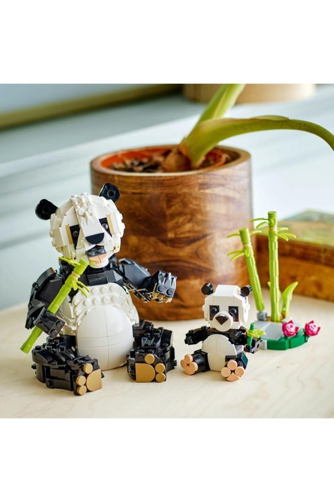 LEGO Creator 3’ü 1 Arada Vahşi Hayvanlar: Panda Ailesi 31165 - 8+ Yaratıcı Oyuncak Yapım Seti (626P
