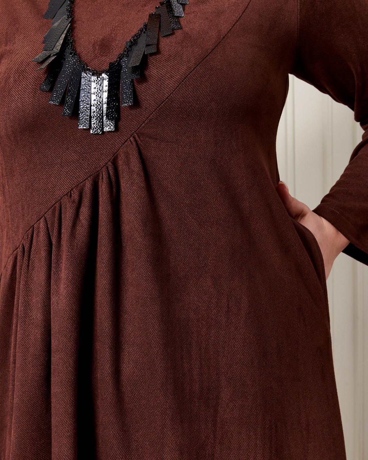 Büzgülü Yumuşak Dokulu Elbise Kahverengi