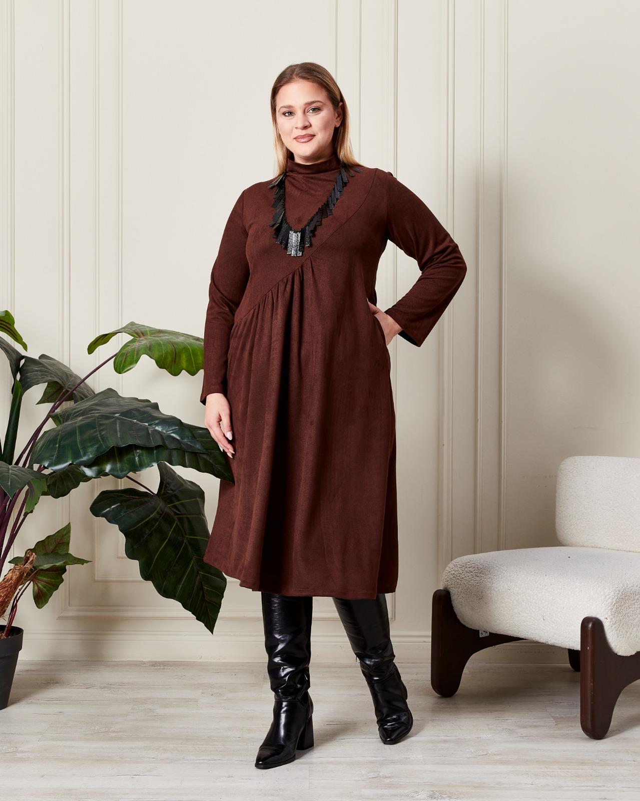 Büzgülü Yumuşak Dokulu Elbise Kahverengi