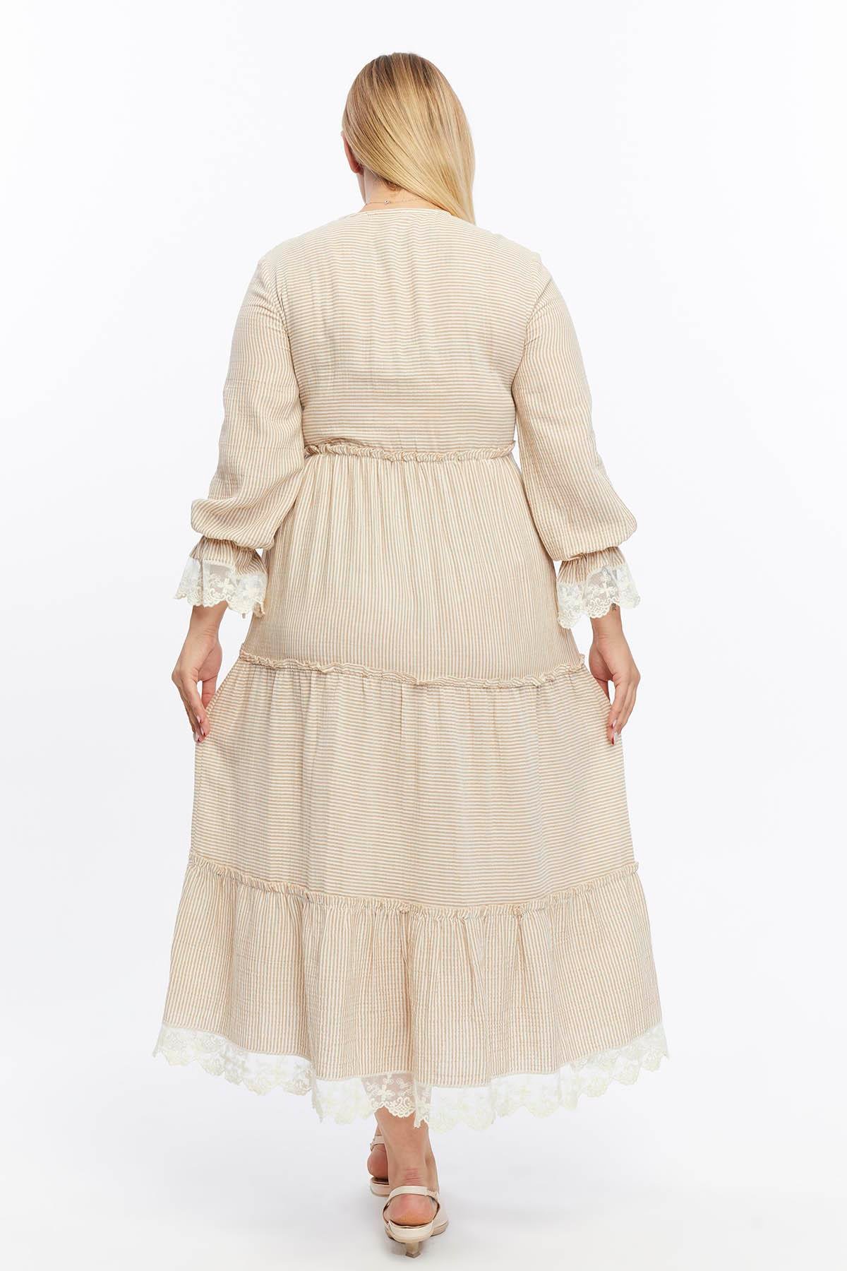 Çizgili Müslin Dantel Detaylı Elbise Bej