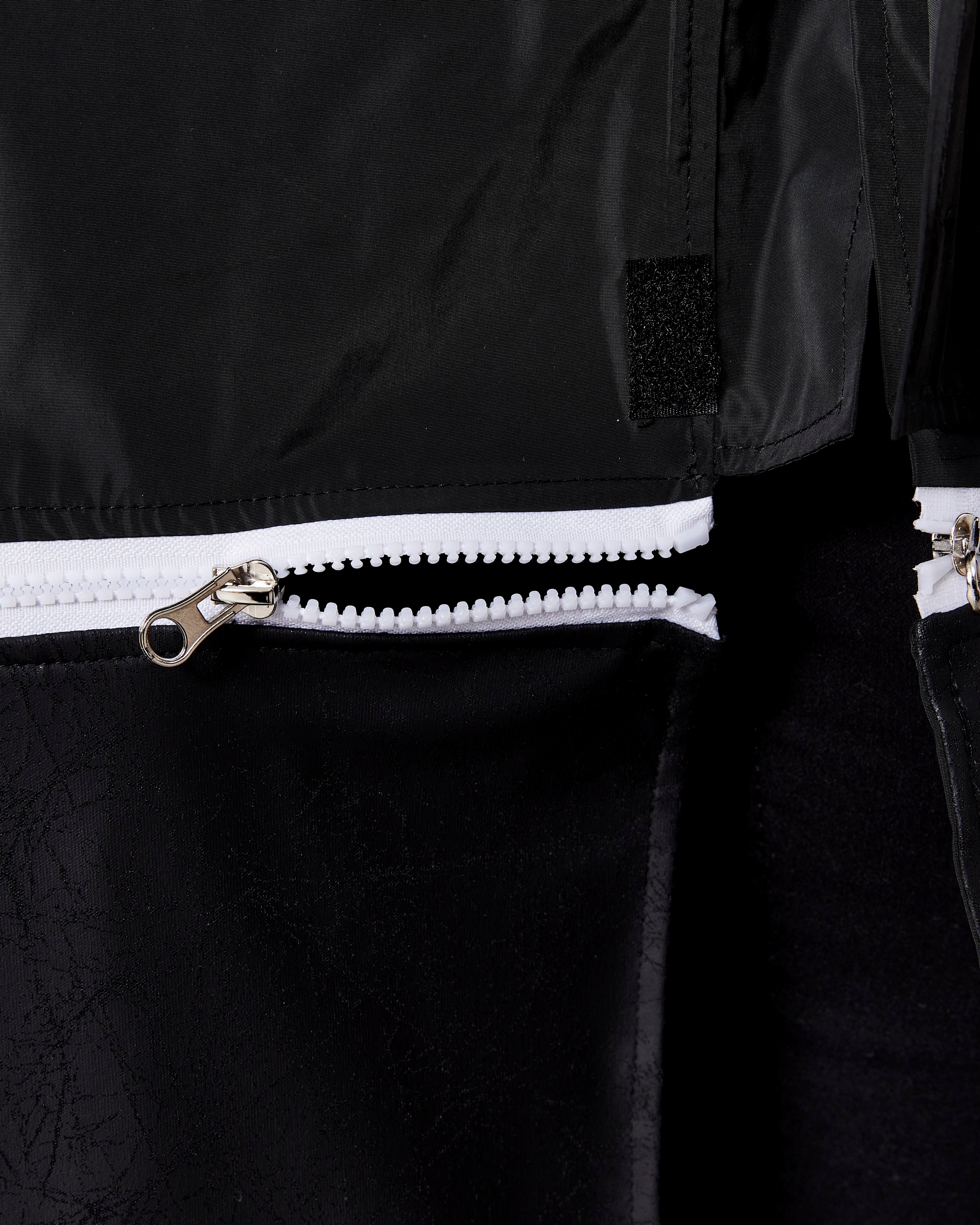 Modern Kesim Kapüşonlu Yağmurluk Siyah