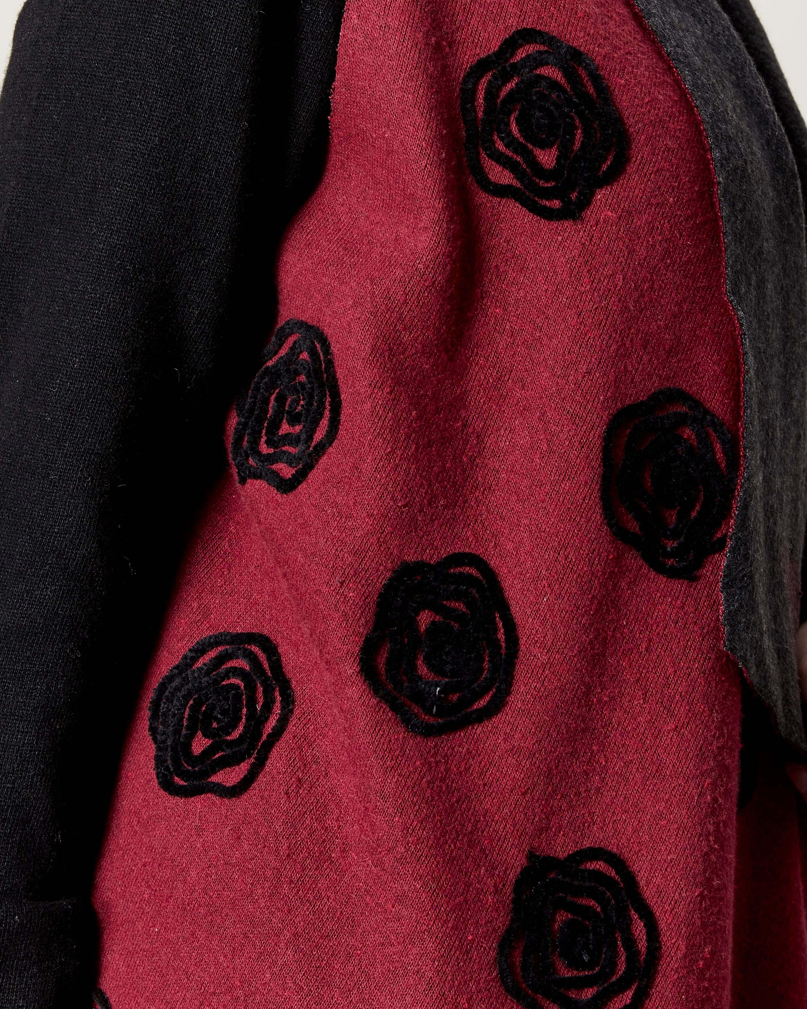 Nakış Detaylı Şal Yaka Uzun Yelek Bordo