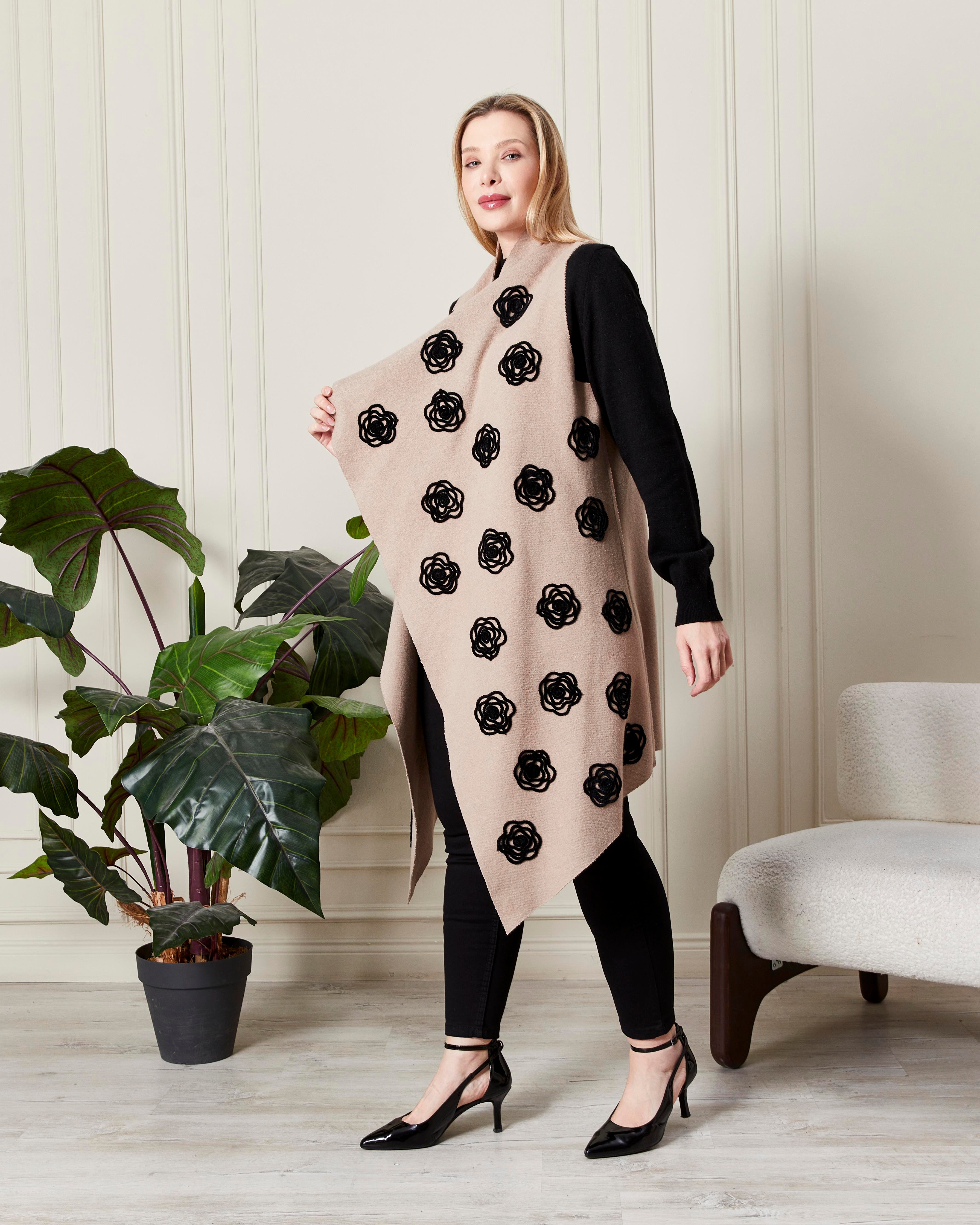 Nakış Detaylı Şal Yaka Uzun Yelek Krem