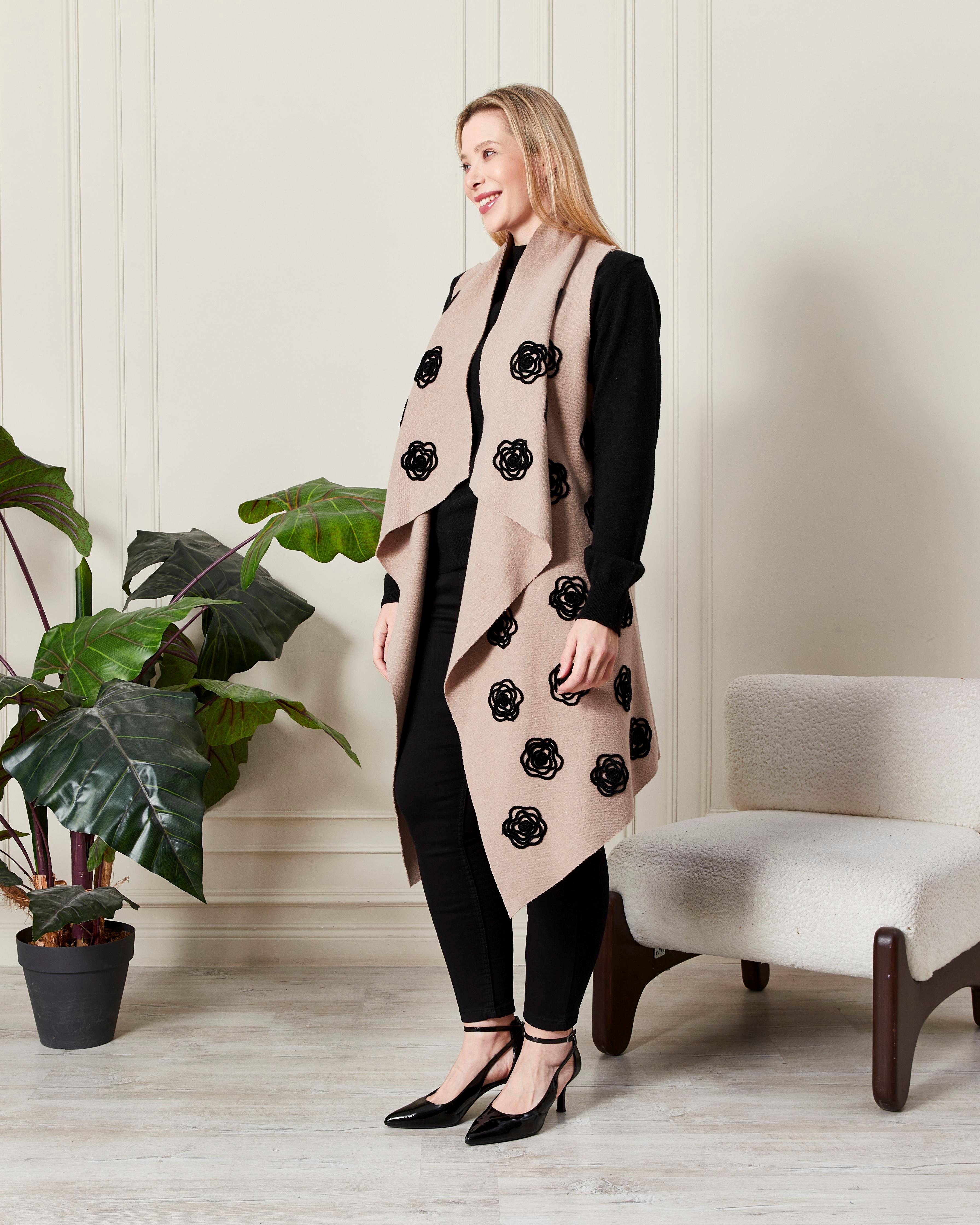 Nakış Detaylı Şal Yaka Uzun Yelek Krem