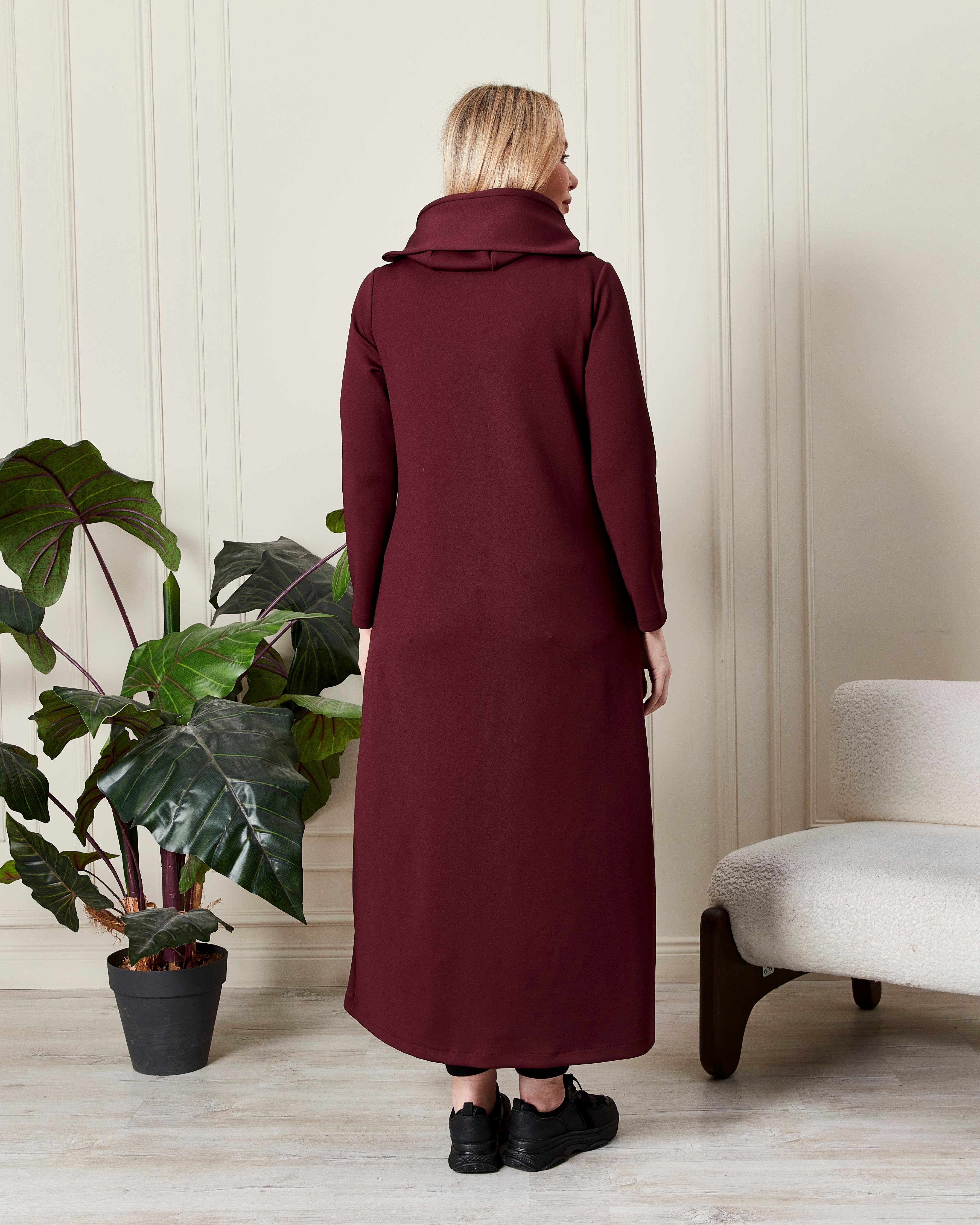 Şık Yakalı Kapüşonlu Düğmeli Uzun Kaban Bordo