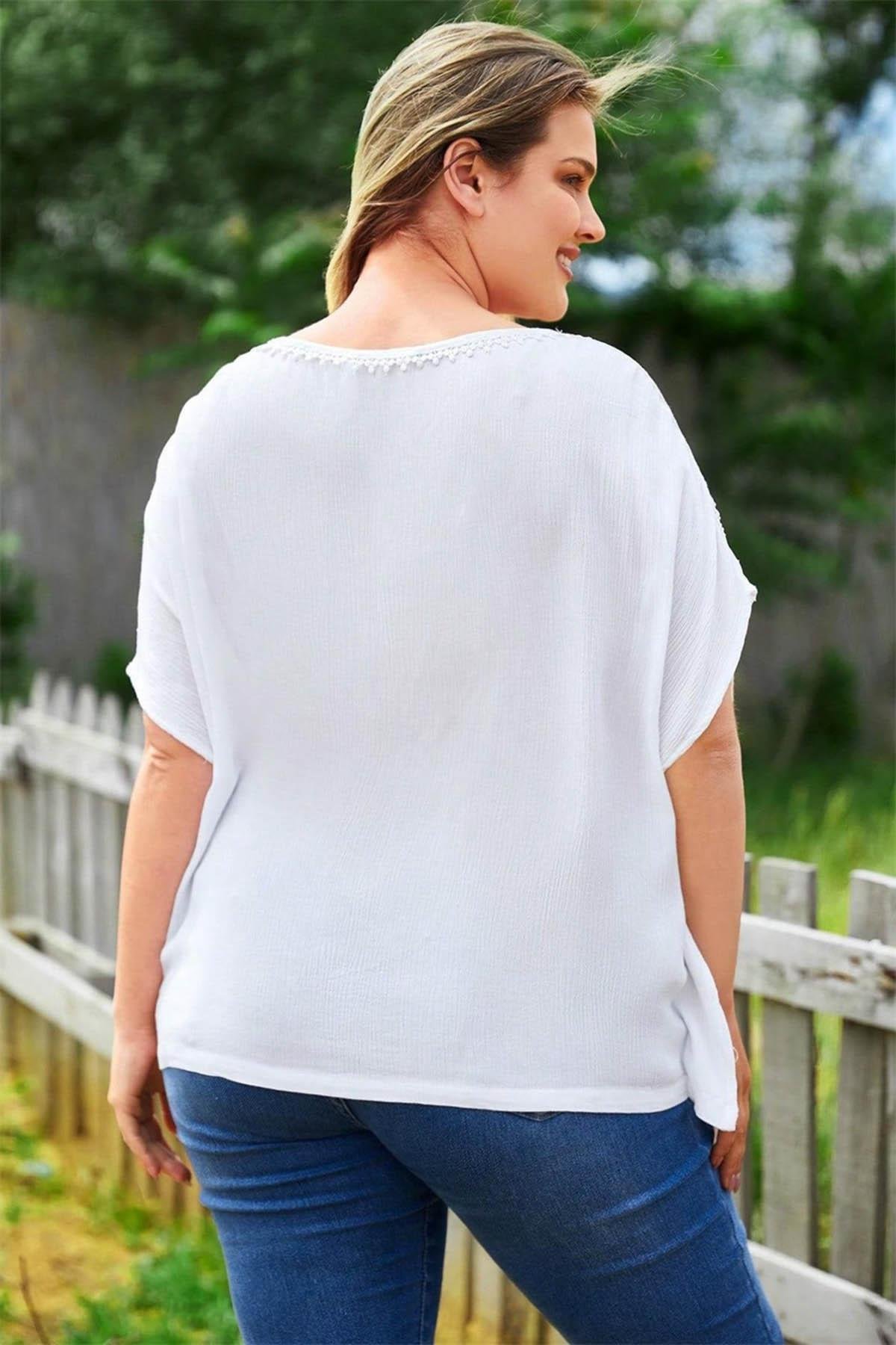 V Yaka Dantel Detaylı Büyük Beden Bluz ekru