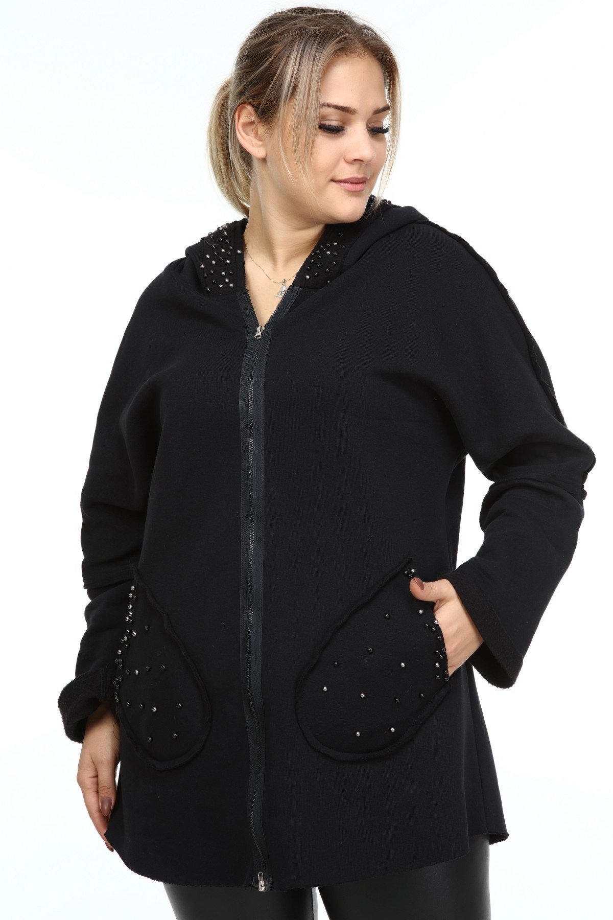 Zerotantik Boncuk Detay Üç İplik Büyük Beden Mont Siyah