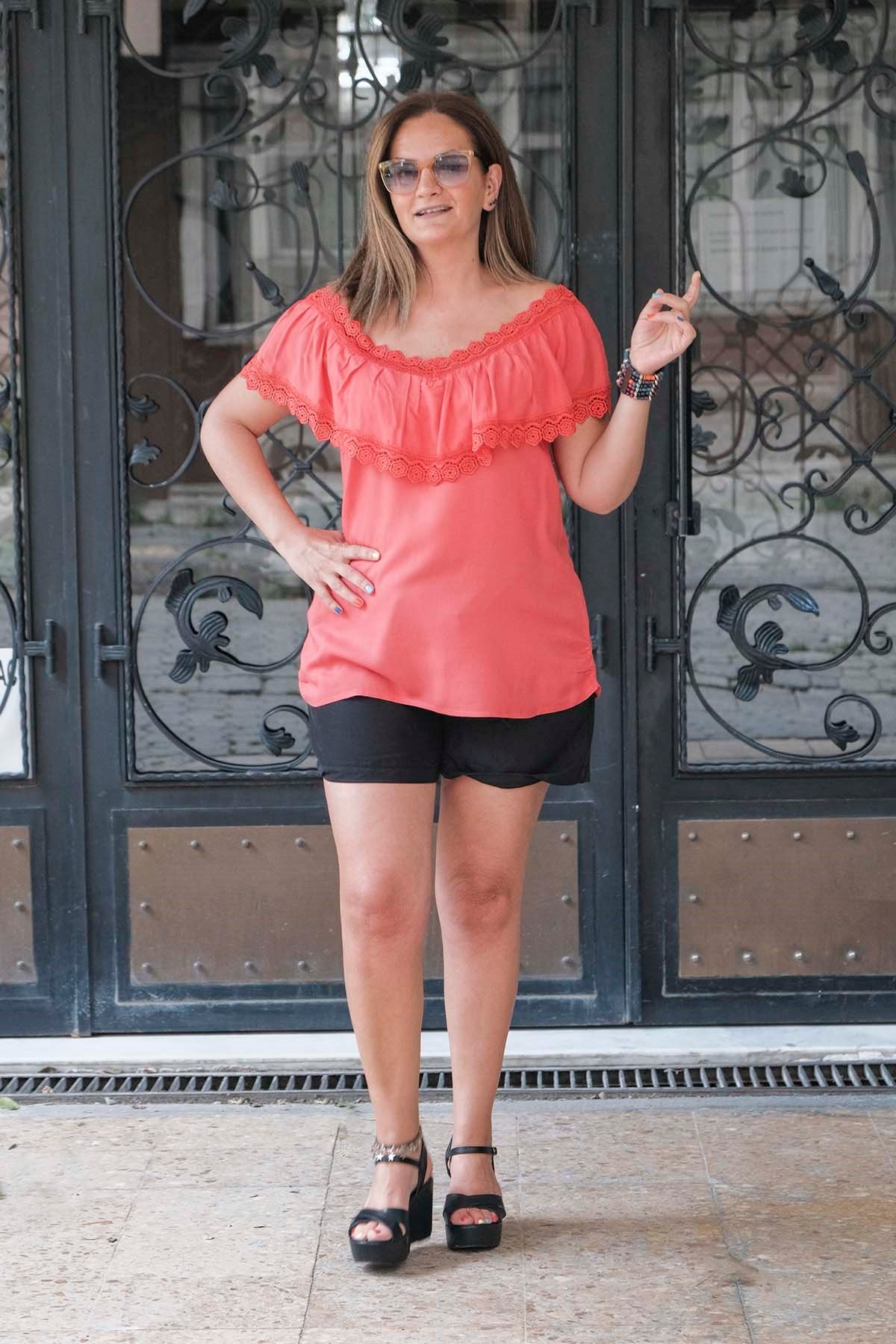 Zerotantik Fırfırlı Dantel Yaka Büyük Beden Bluz Mercan