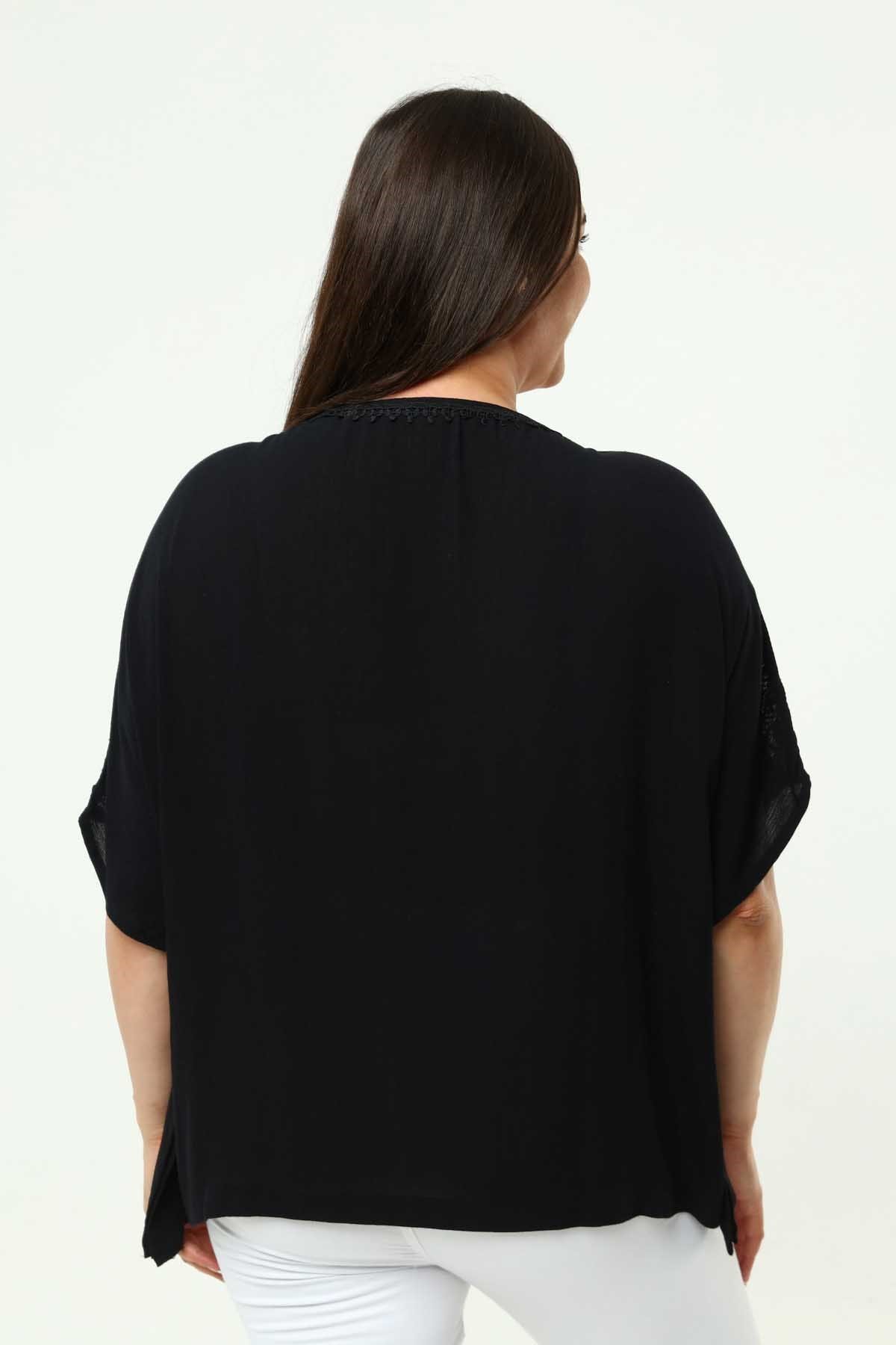Zerotantik V Yaka Dantel Detaylı Büyük Beden Bluz Siyah