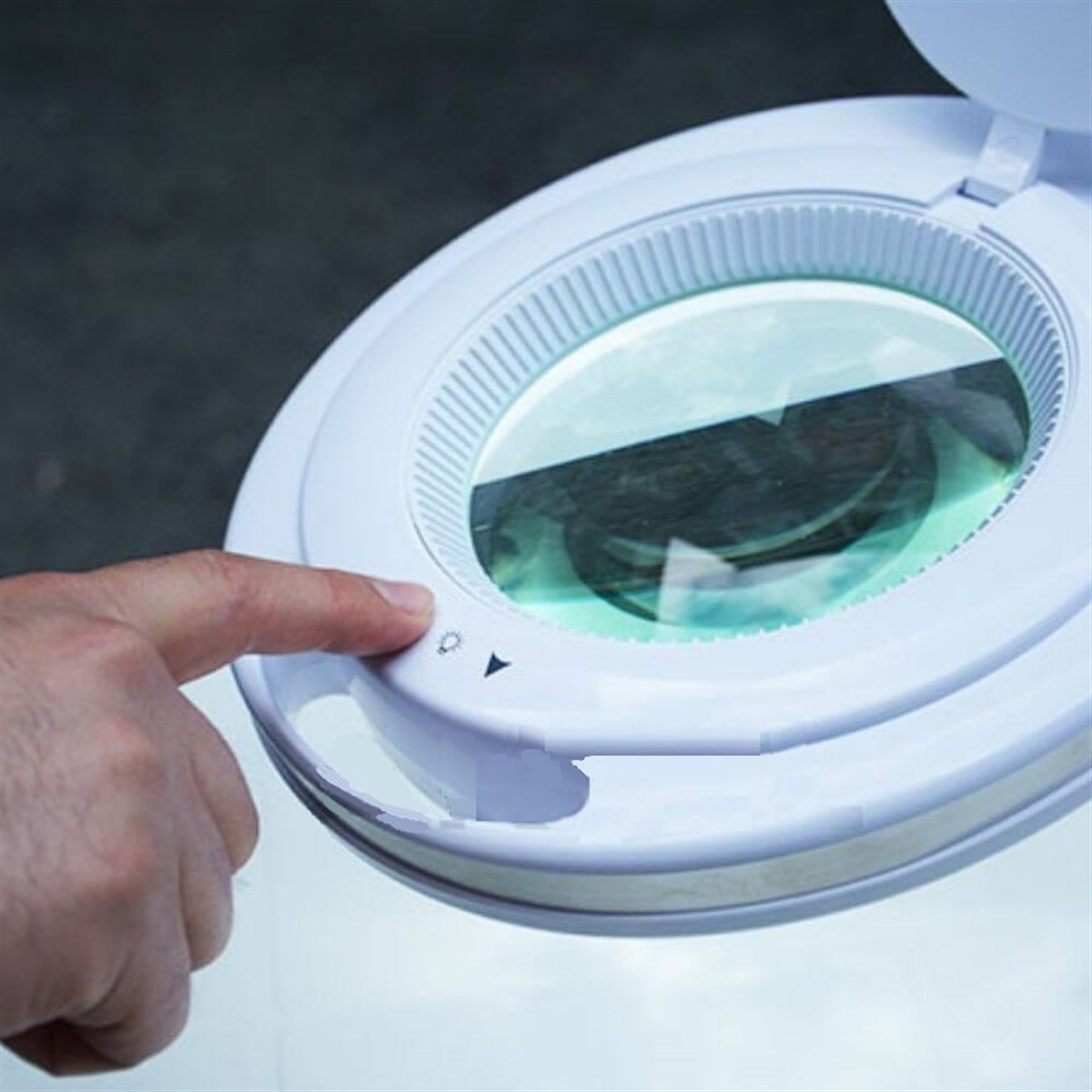 6017-8 Ayaklı ve Masaüstü Ayarlanabilir Işıklı Büyüteç (5X) | zoofarm.com.tr6017-8 Ayaklı ve Masaüstü Ayarlanabilir Işıklı Büyüteç (5X) TÜM ÖLÇÜM CİHAZLARILOYKA zoofarm