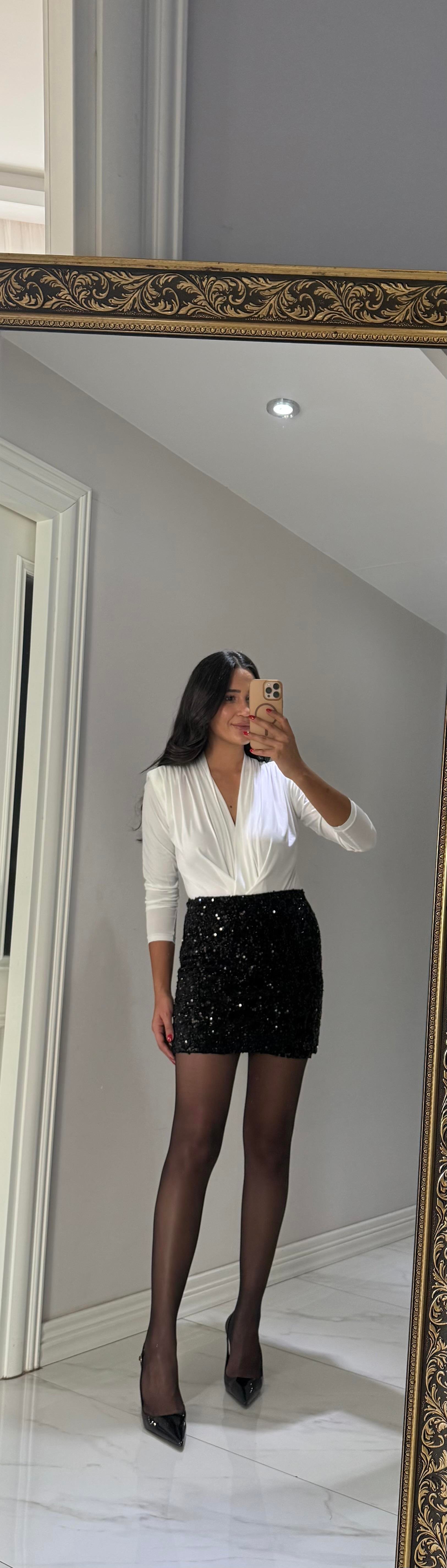 Beyaz Vatkalı  Bodysuit 