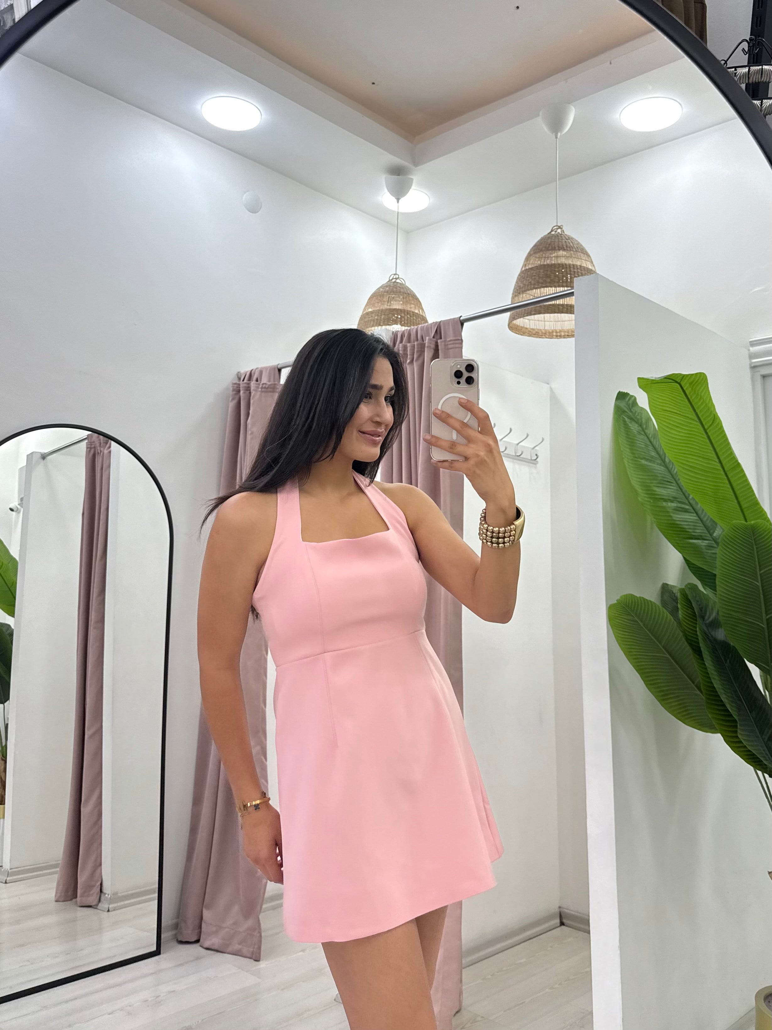 Boyundan Bağ. Pembe Elbise