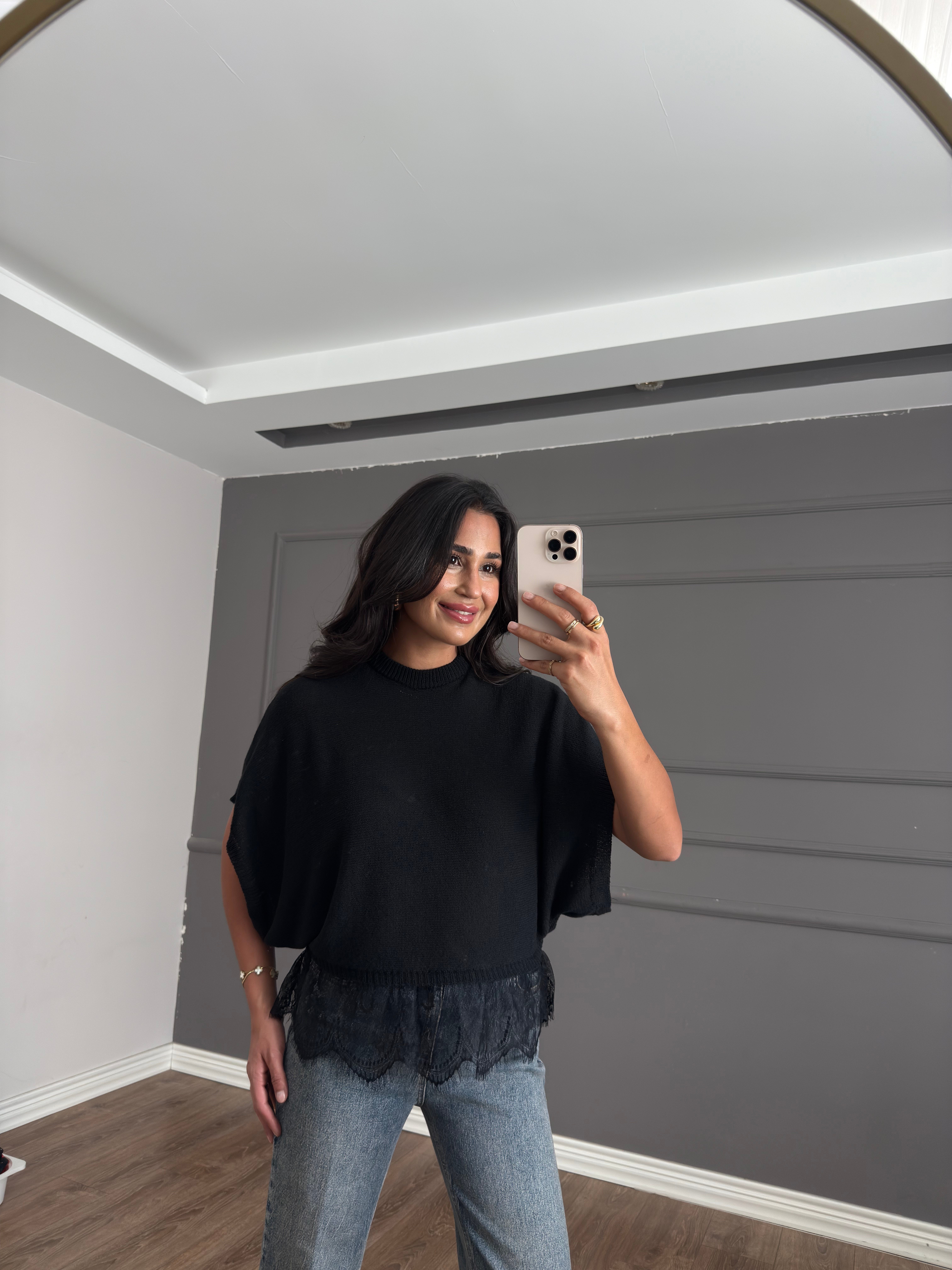 Dantel Detaylı Merserize Bluz  Siyah