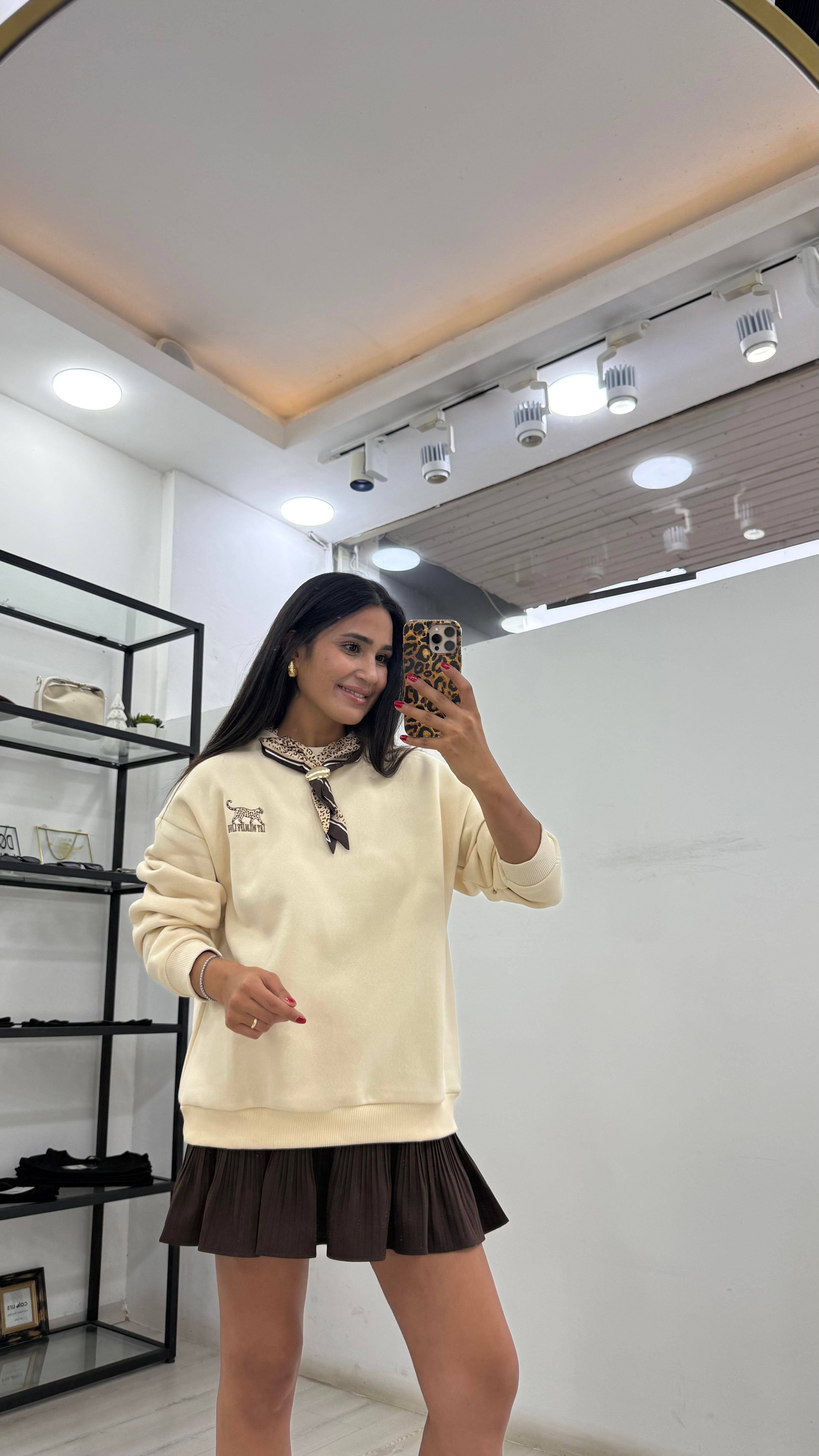 Fular Detaylı Sweatshirt