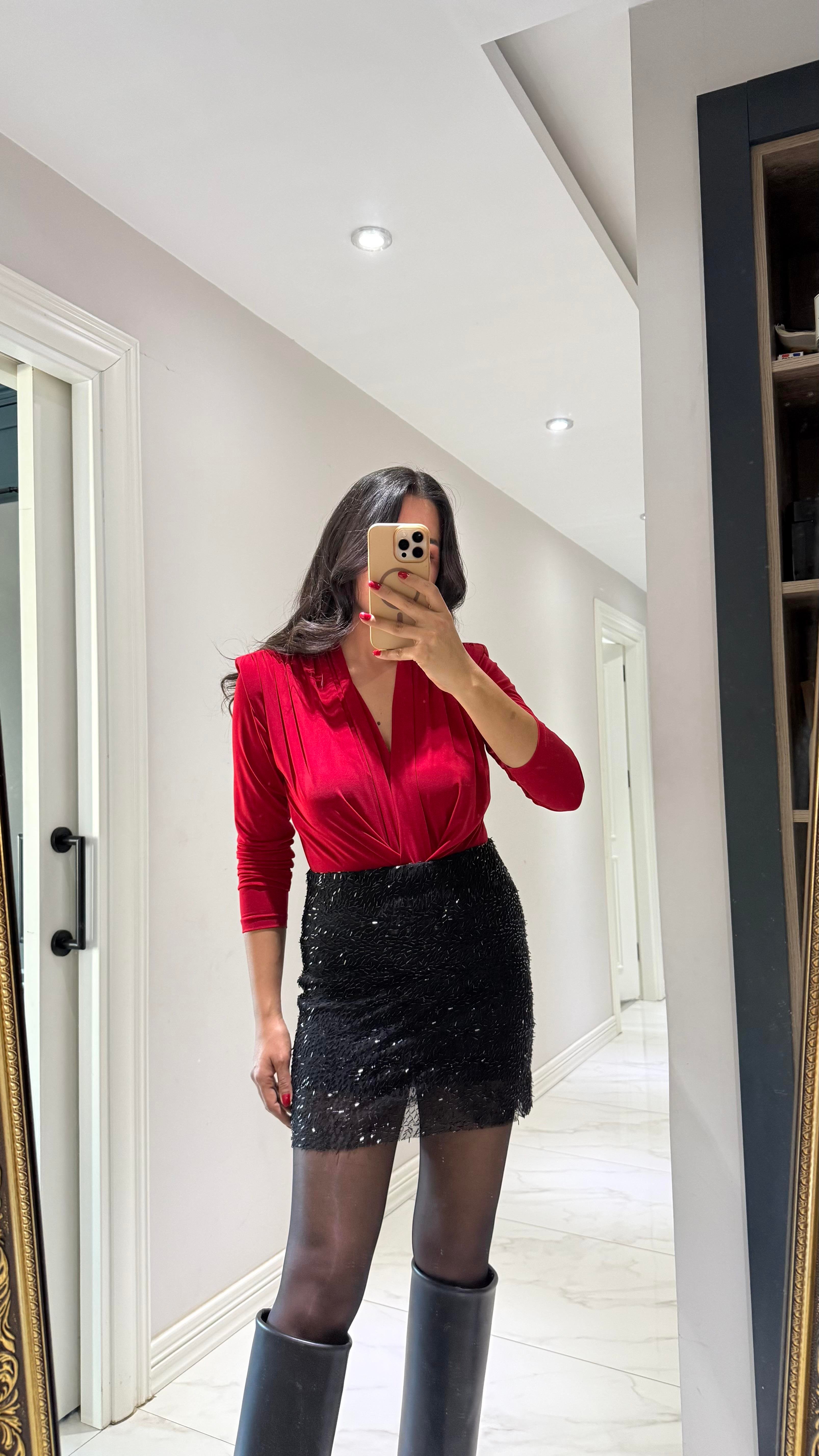 Kırmızı Vatkalı Bodysuit