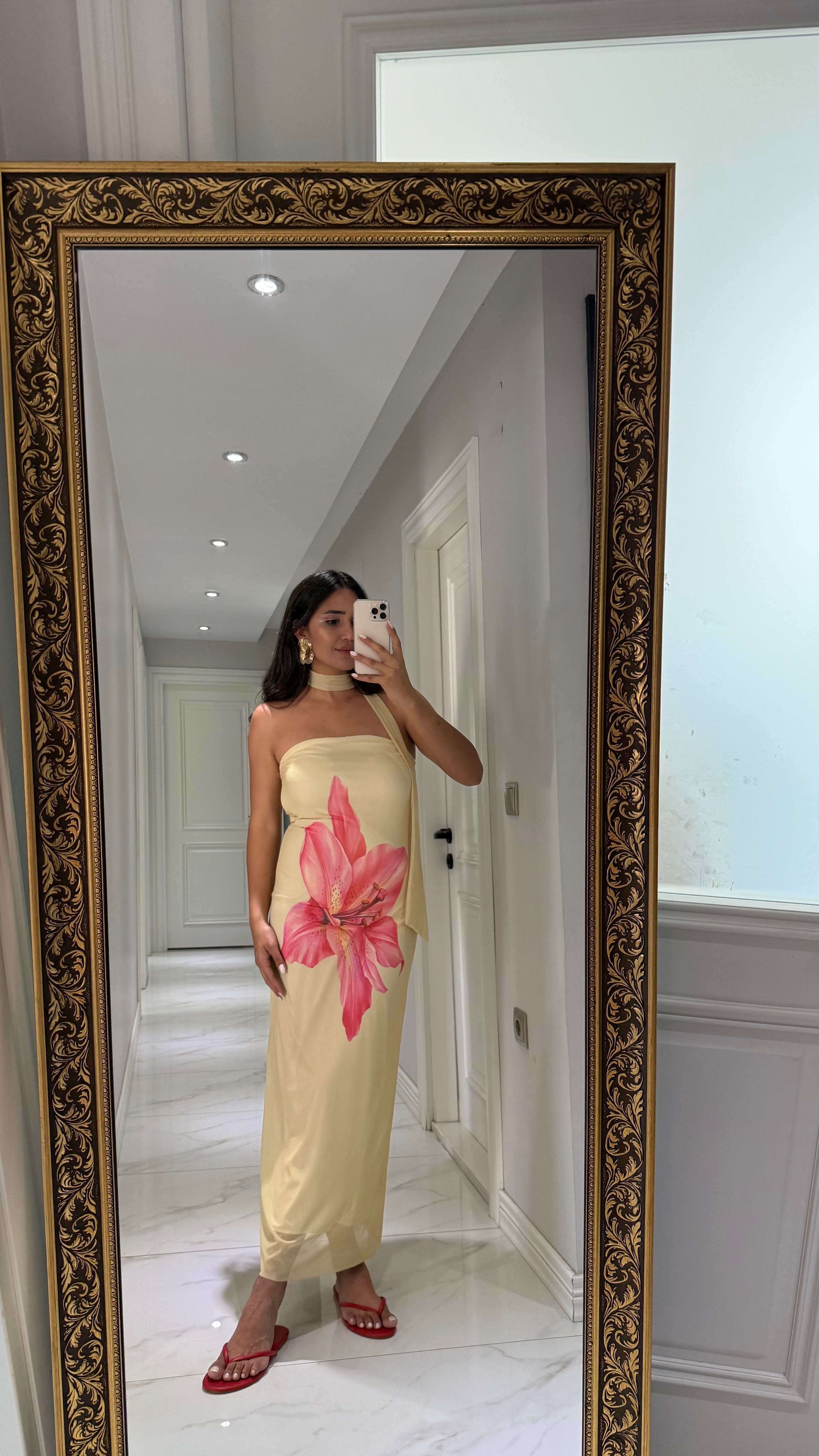 SARI STRAPLEZ FULAR DETAY ELBİSE 