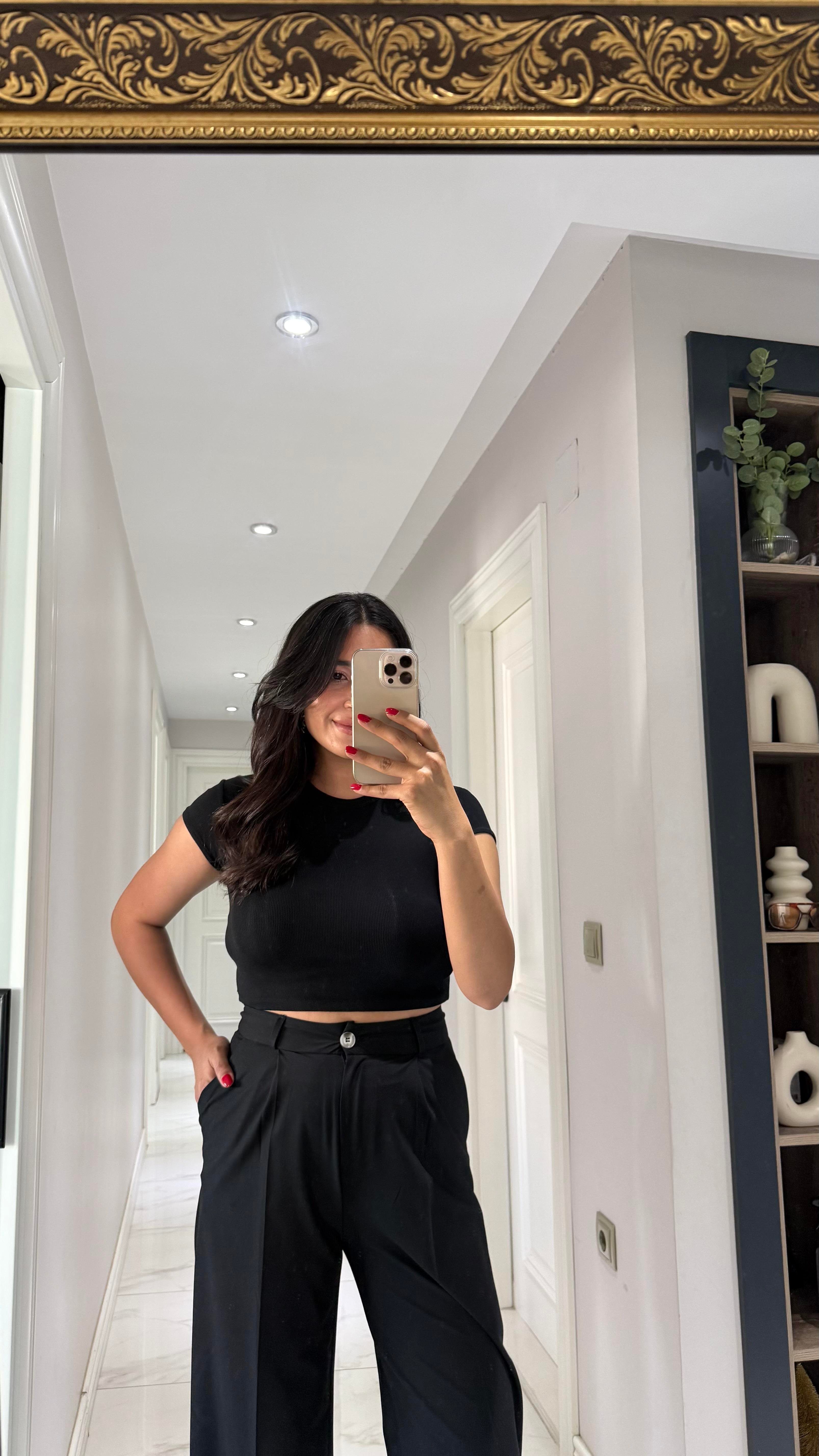 SİYAH  CROP 