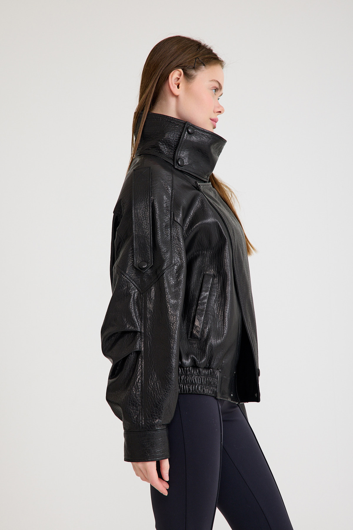 Oversize Bayan Deri Ceket (Kısa) – VB-22-BK-2847-24114