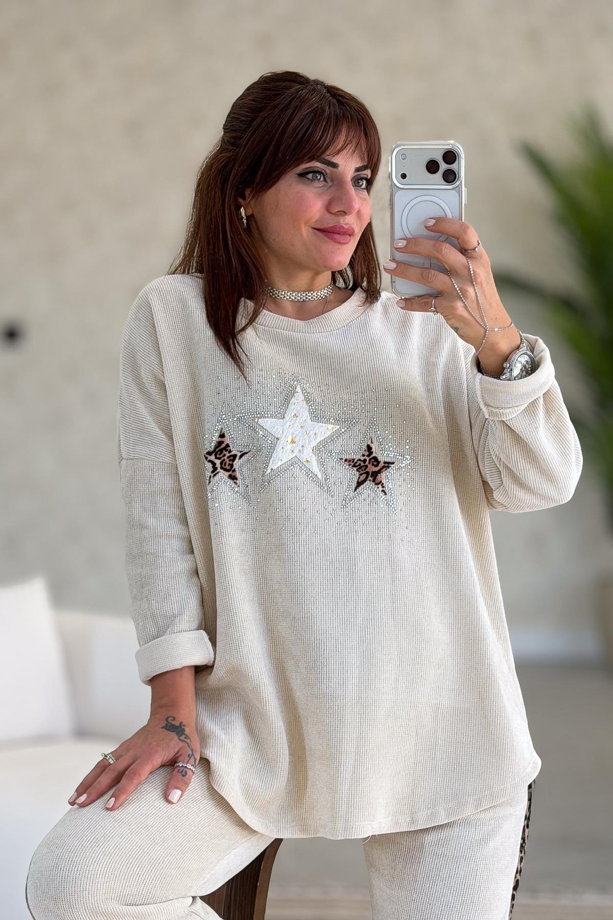 3 Yıldızlı Yuvarlak Yaka Kadife Sweet Krem RenkBLUZ