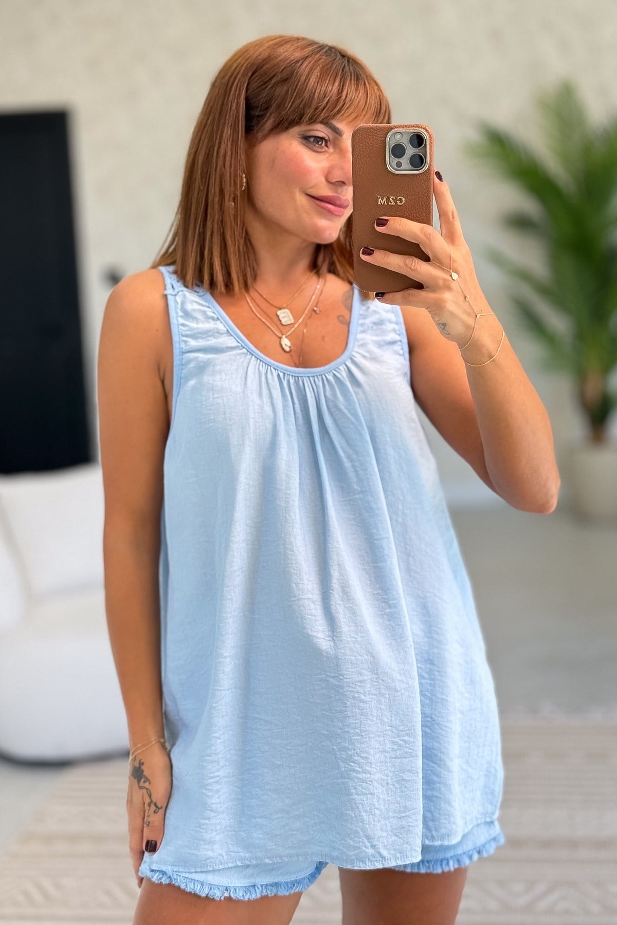 Arkası Motifli Askılı Viskon Bluz Bebe Mavi RenkBLUZ