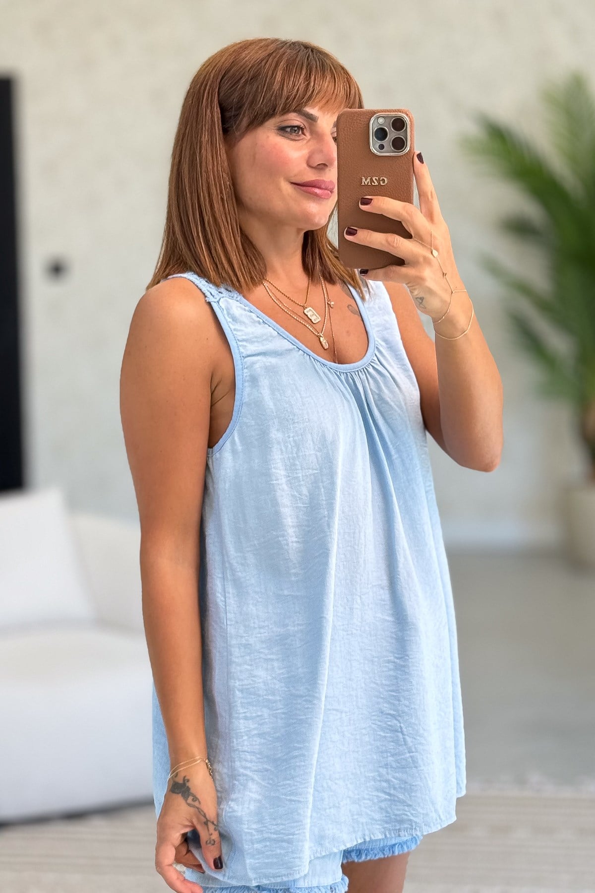 Arkası Motifli Askılı Viskon Bluz Bebe Mavi RenkBLUZ