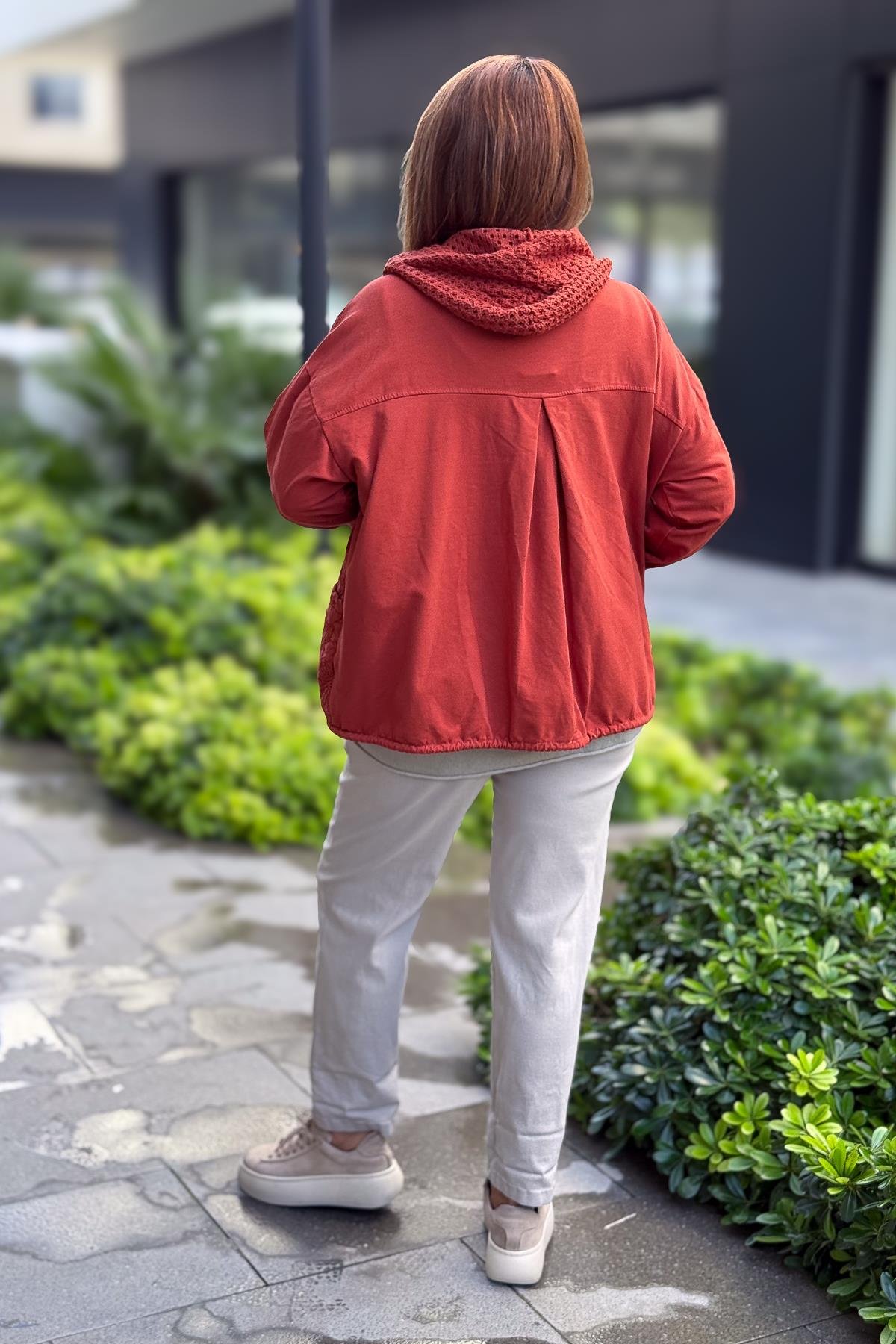 Çiçek Desenli Kapitone Ceket Kiremit RenkCEKET
