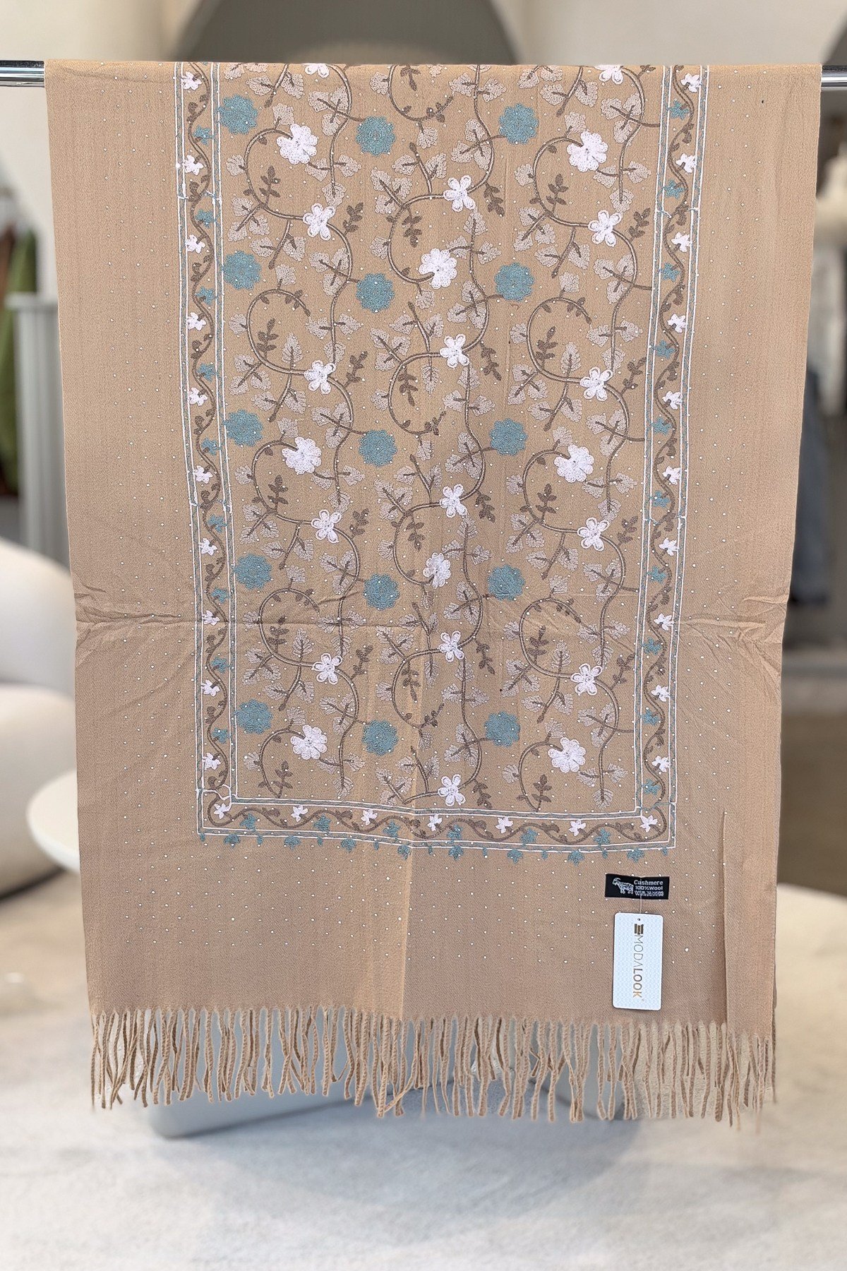 Çiçek Nakış İşlemeli Taş Baskılı Kaşmir Şal Camel RenkŞAL & FULAR