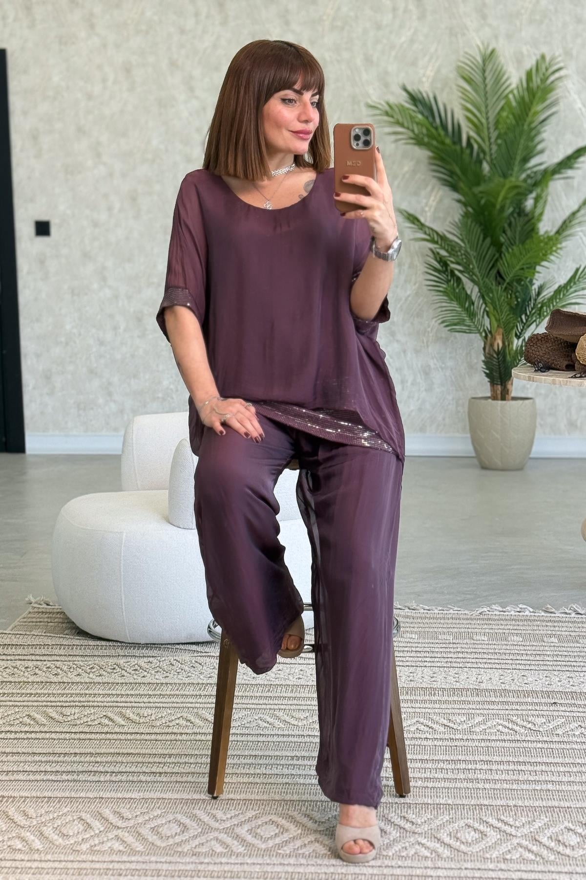 Etek Ucu Ve Kolları Pullu İpek Bluz Bordo RenkBLUZ