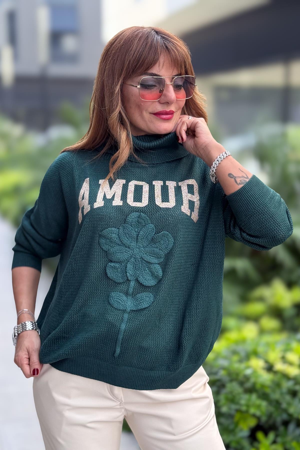 Gold Amour Yazılı Gül Kabartmalı Degaje Yaka Triko Nefti Yeşil RenkBLUZ