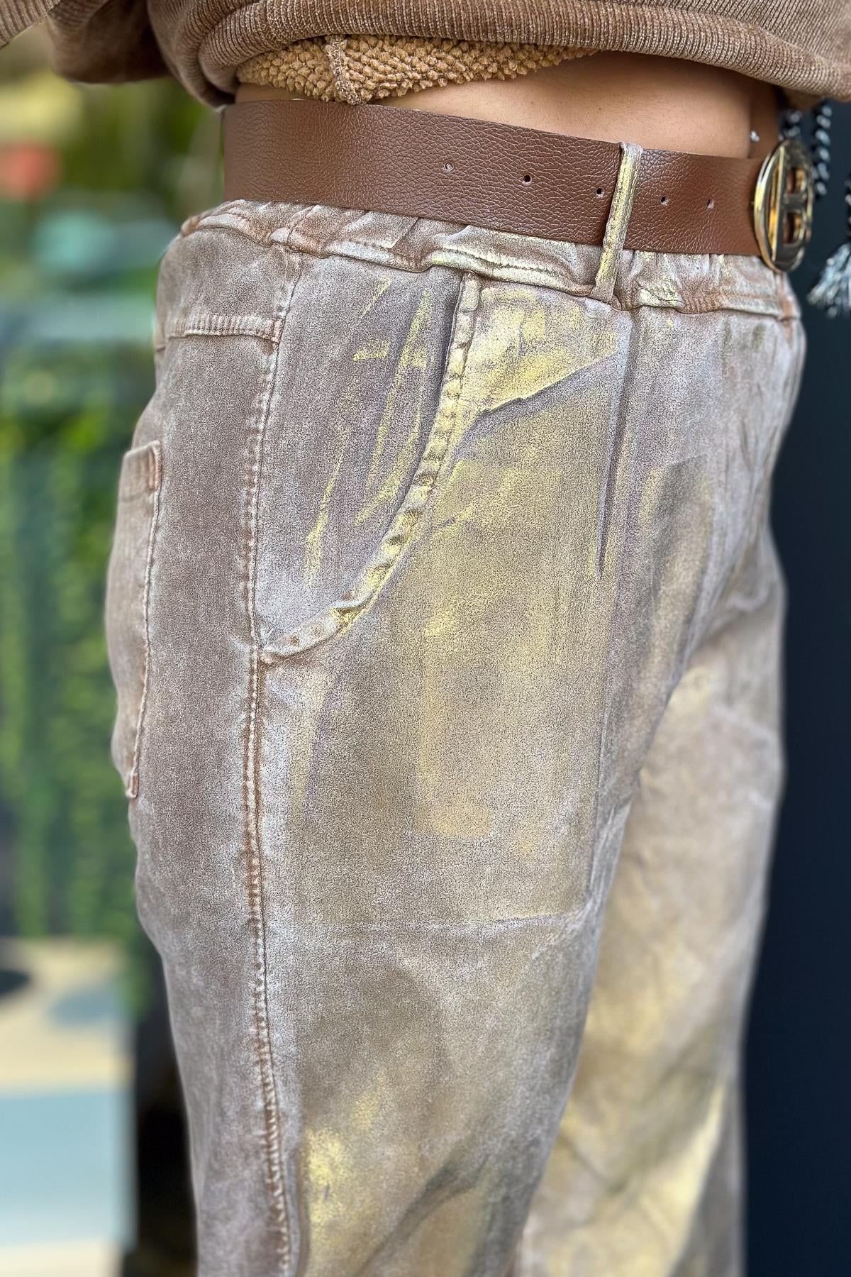 Gold Lak Baskılı Kemerli Likralı Pantolon Camel RenkPANTOLON