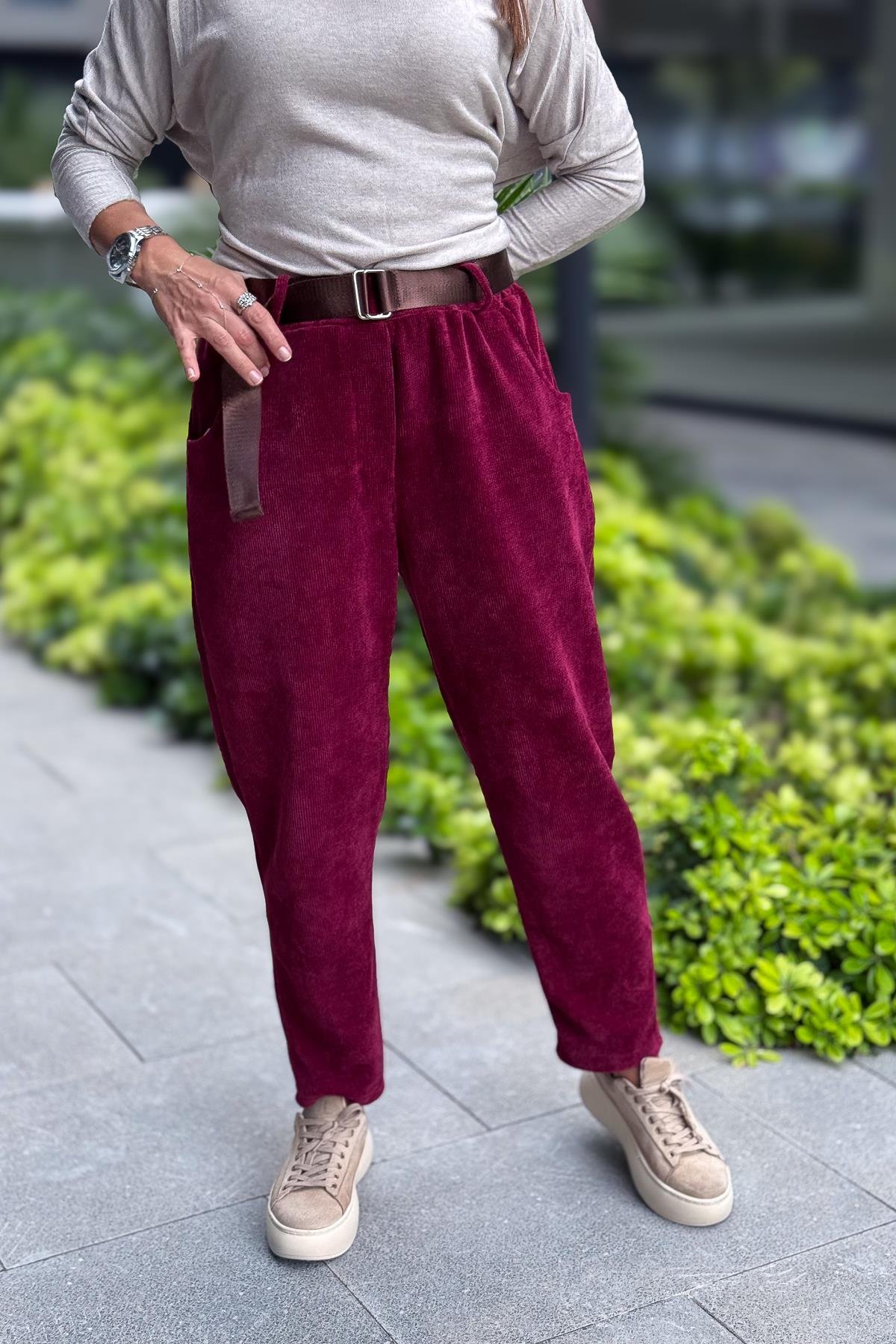 Havuç Paça Fitilli Kemerli Kadife Pantolon Bordo RenkPANTOLON