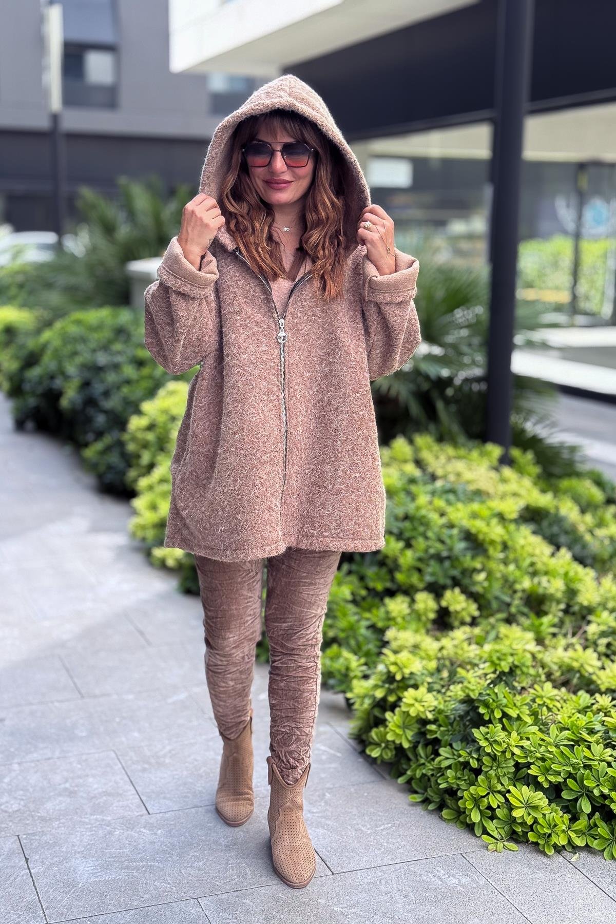 Işıltılı Keçe Kaban Camel RenkMONT & KABAN