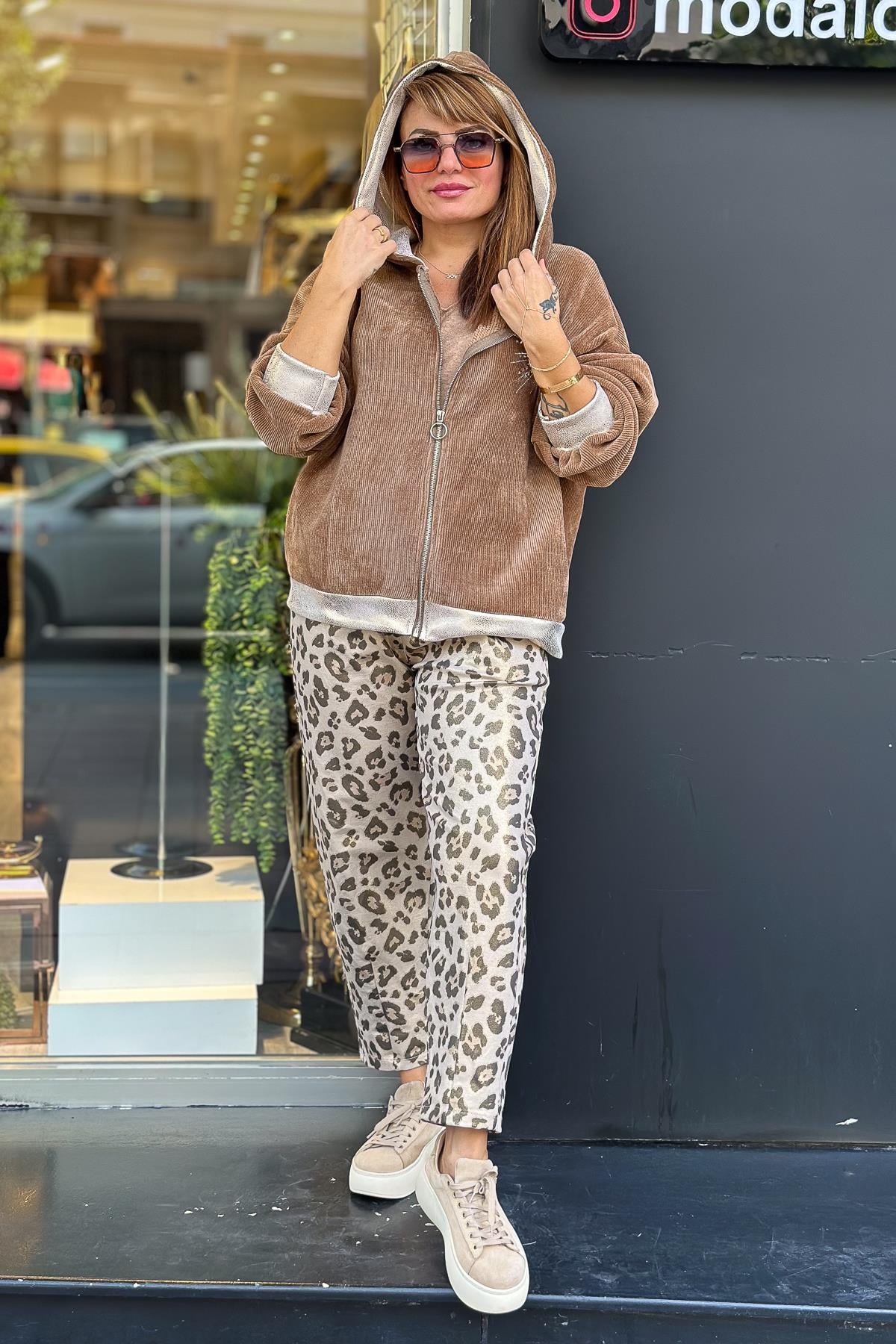 Kalp Taşlı Fitlli Kadife Ceket Camel RenkCEKET