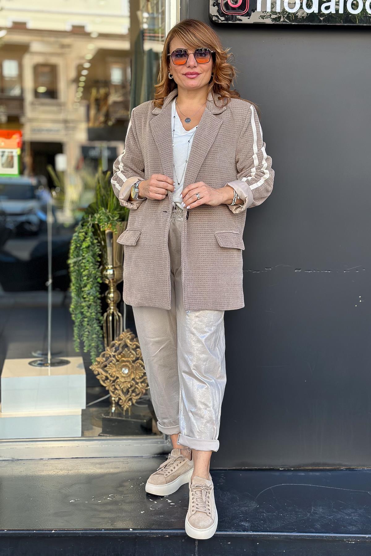 Kolları Şeritli Kadife Blazer Ceket Bej RenkCEKET