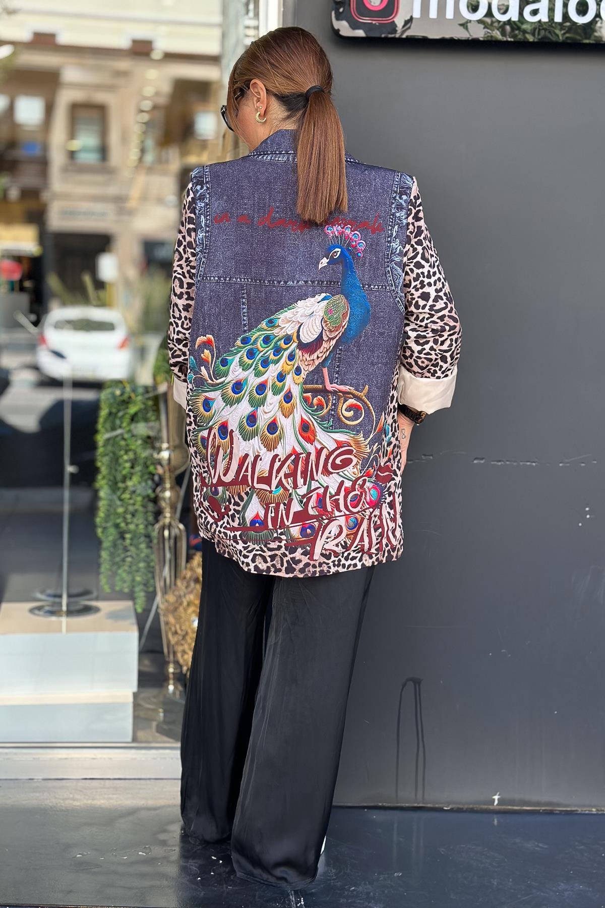 Kot Detaylı Tavuskuşu Baskılı Blazer Ceket Bej RenkCEKET