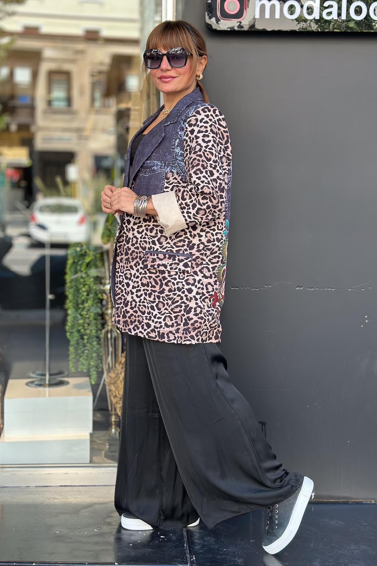 Kot Detaylı Tavuskuşu Baskılı Blazer Ceket Bej RenkCEKET