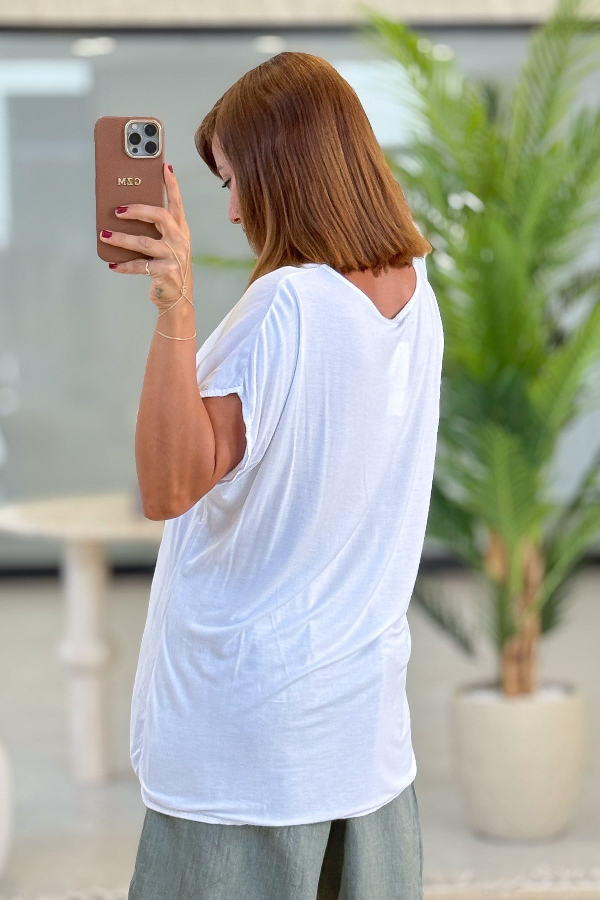 Küpeli Kız Desenli Viskon Tshirt Yeşil RenkBLUZ