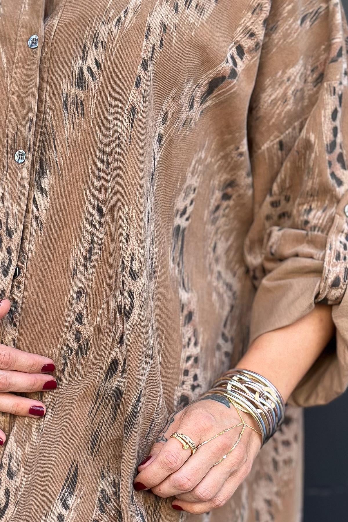 Leopar Desenli Kadife Gömlek Camel RenkGÖMLEK