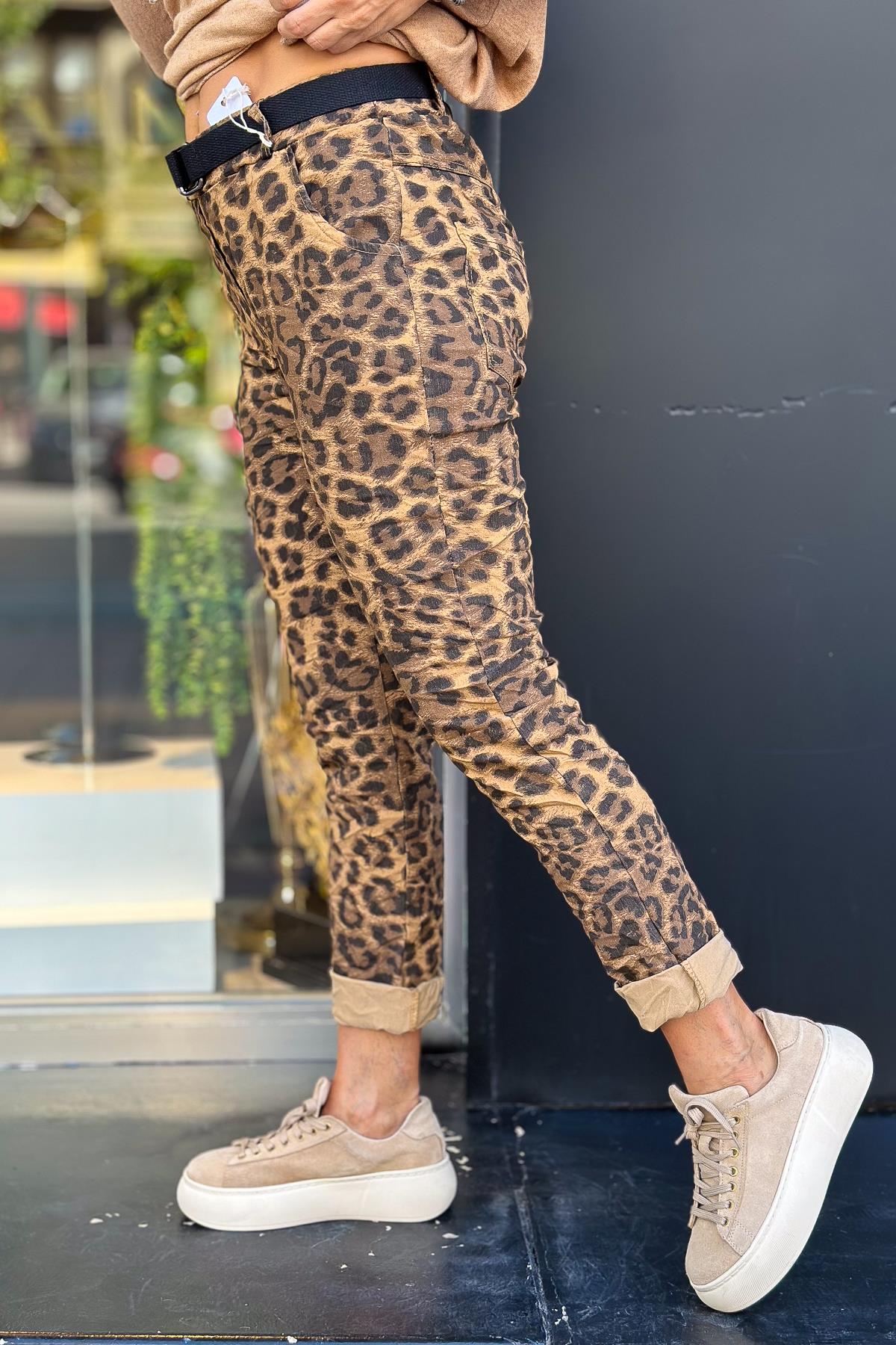 Leopar Desenli Kemerli Likralı Pantolon Camel RenkPANTOLON