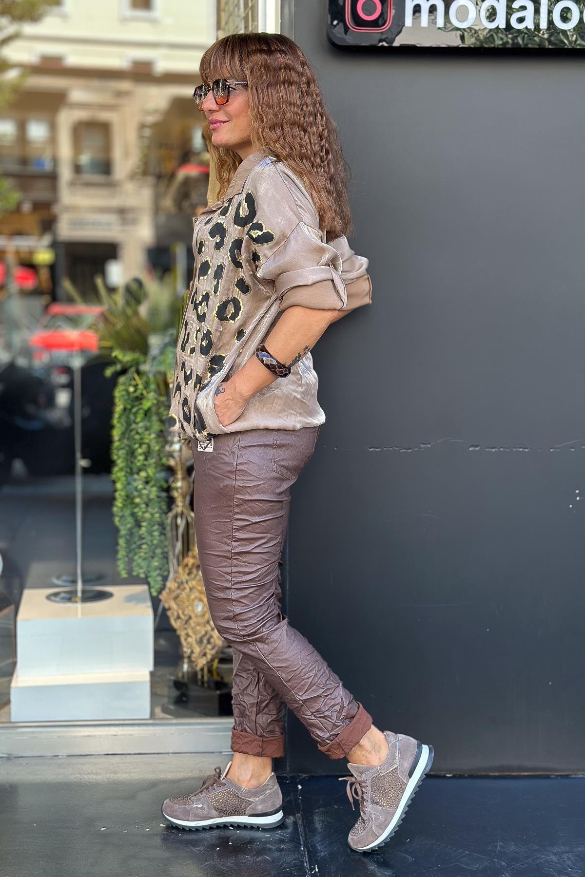 Leopar Desenli Parlak Saten Gömlek Camel RenkGÖMLEK
