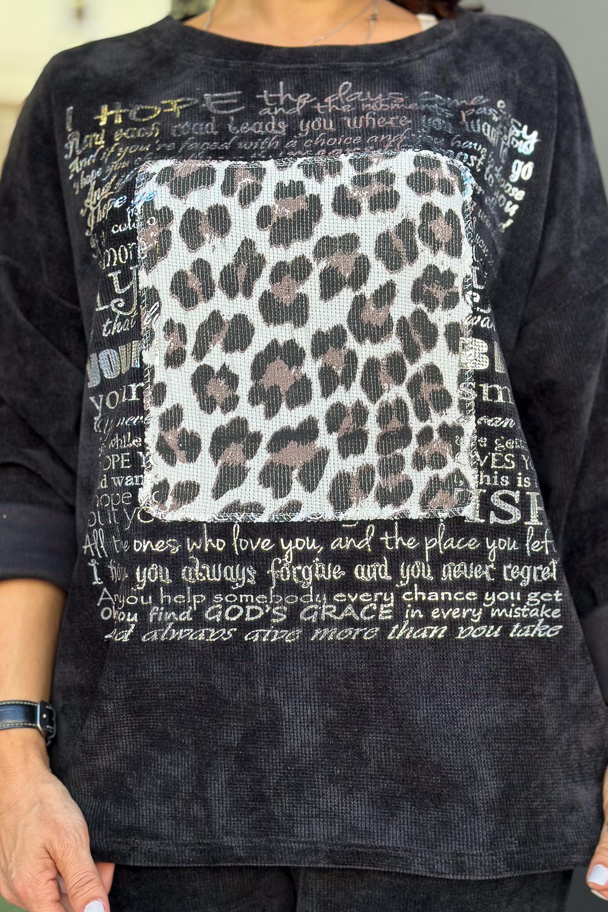 Leopar Desenli Yuvarlak Yaka Kadife Sweet Siyah RenkBLUZ