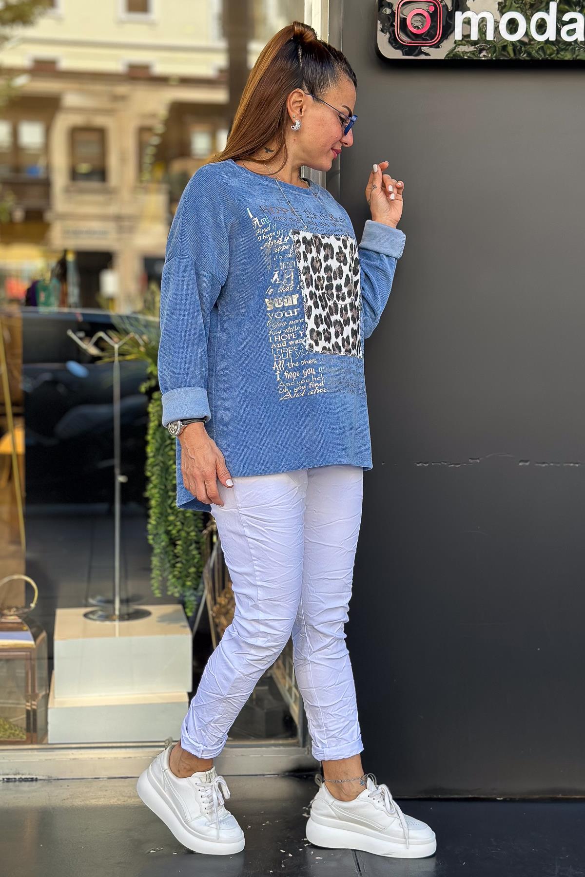 Leopar Desenli Yuvarlak Yaka Kadife Sweet İndigo RenkBLUZ