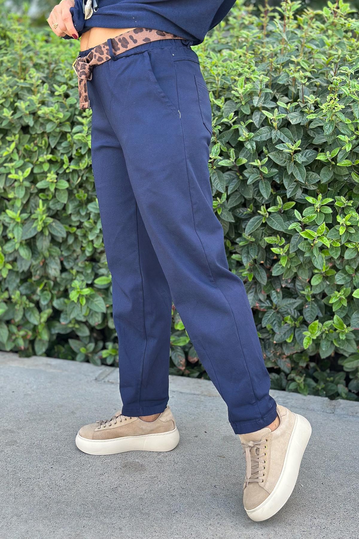 Leopar Kemerli Basic Likralı Pantolon Lacivert RenkPANTOLON
