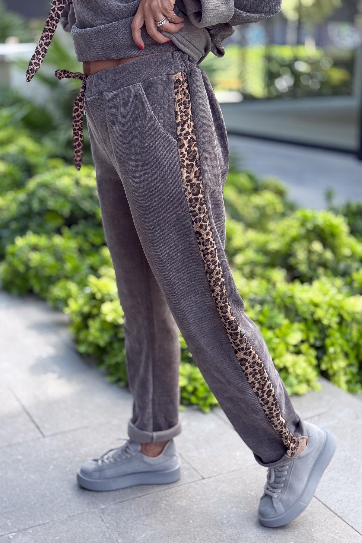 Leopar Şeritli Kadife Pantolon Gri RenkPANTOLON