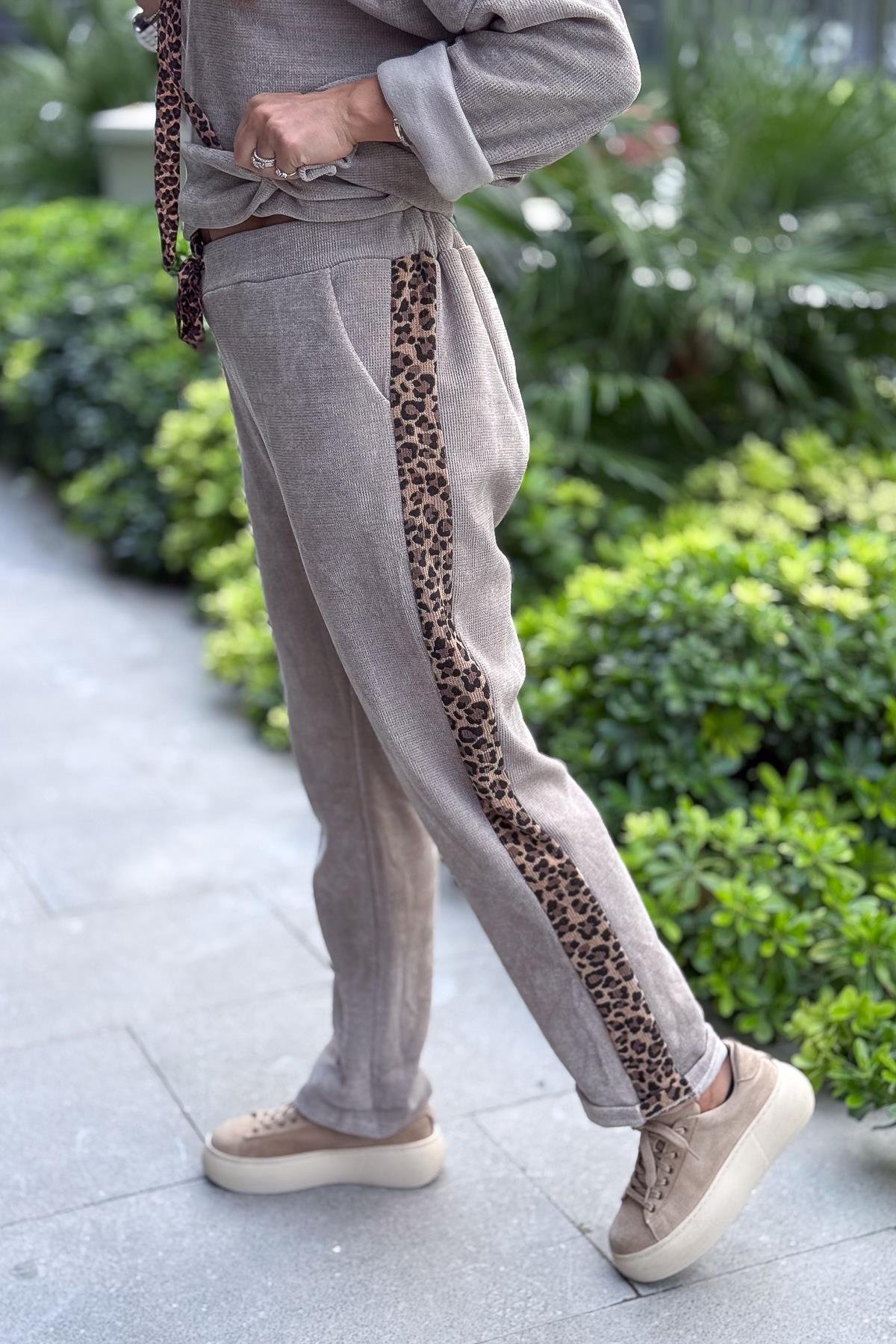 Leopar Şeritli Kadife Pantolon Vizon RenkPANTOLON