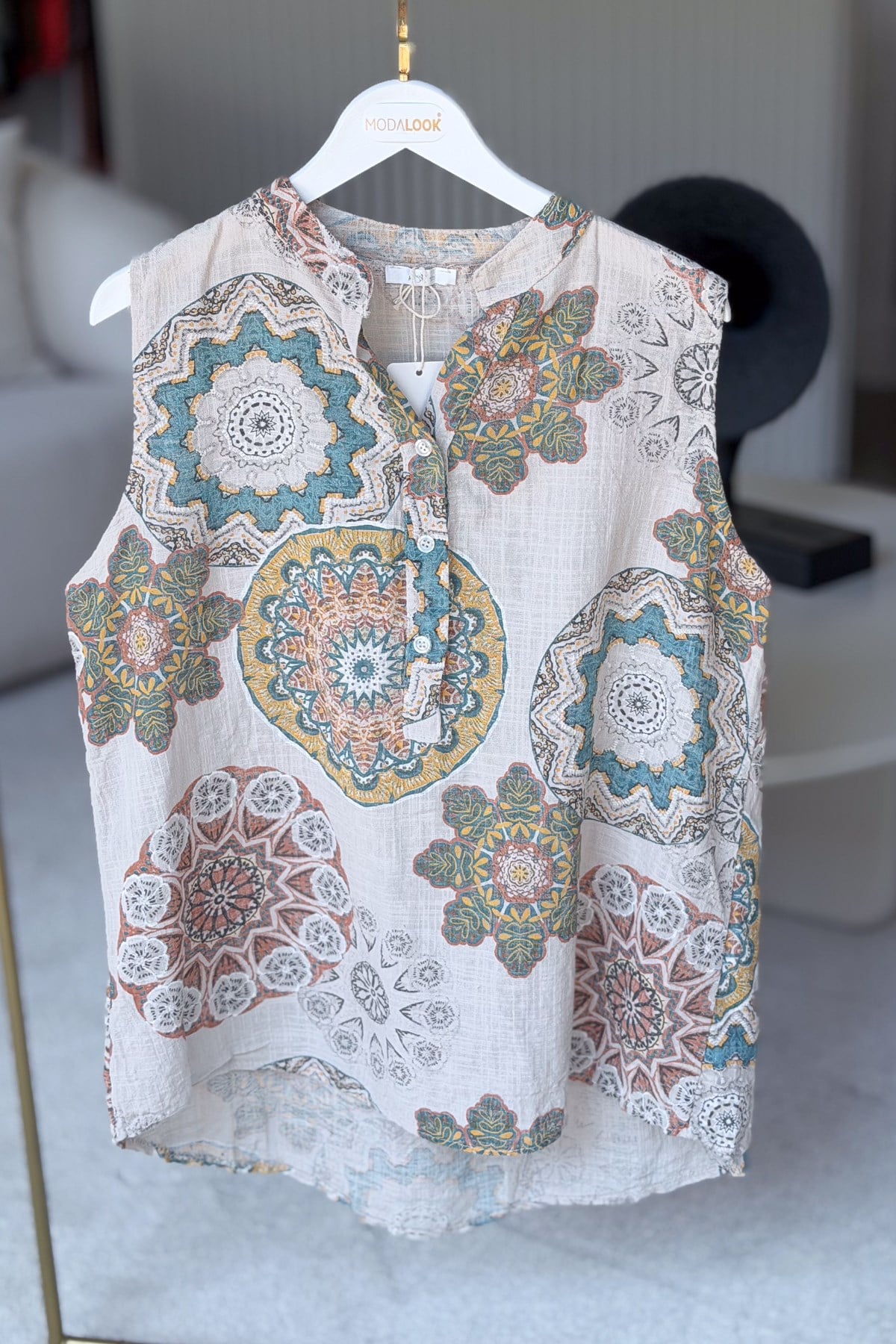 Mandala Desen Hakim Yaka 3 Düğmeli Pamuklu Gömlek Bej RenkGÖMLEK